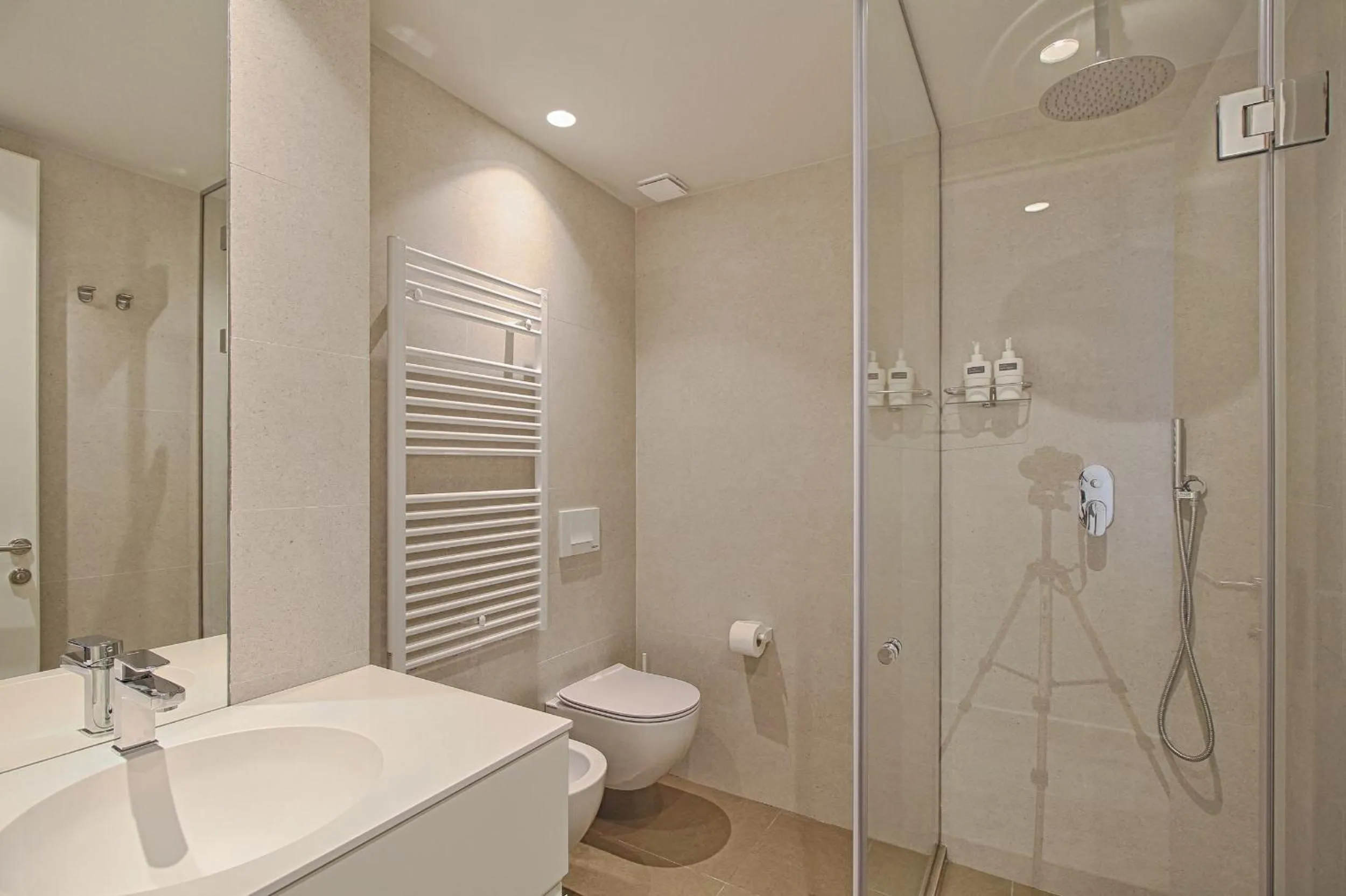 Shower in THE ROOMS - Serviced Apartments Tirana