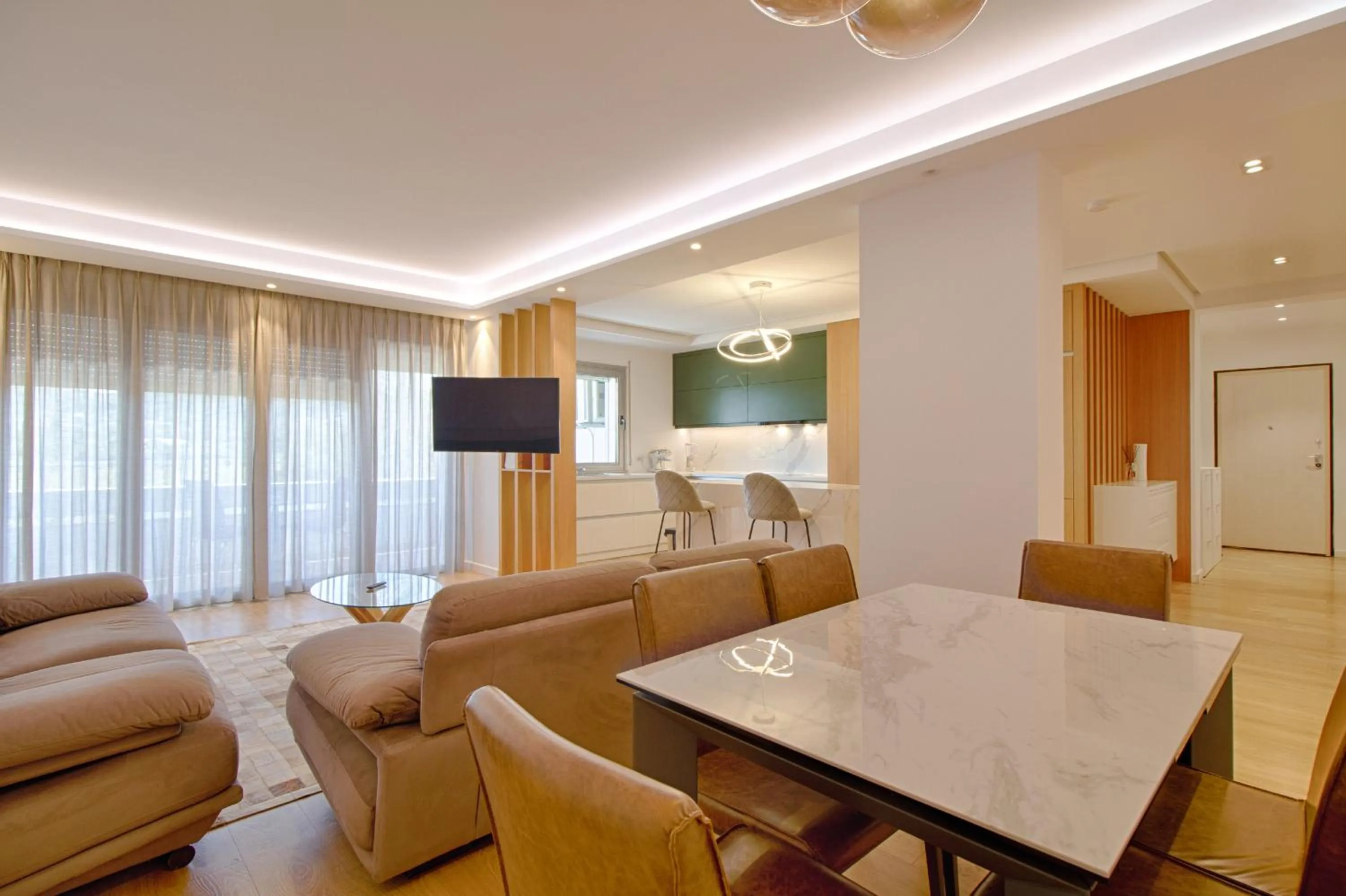 TV and multimedia in THE ROOMS - Serviced Apartments Tirana