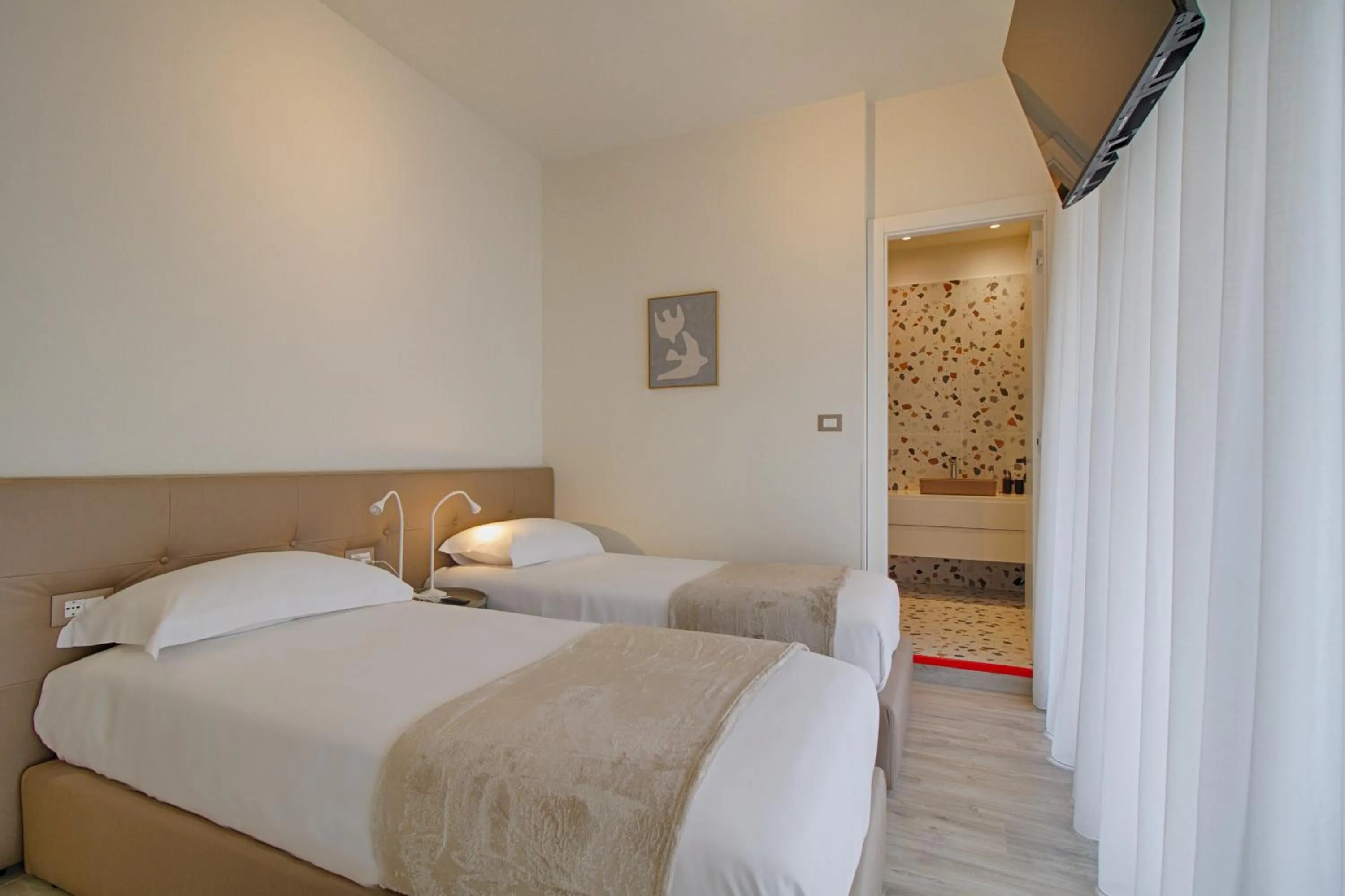 People, Bed in THE ROOMS - Serviced Apartments Tirana