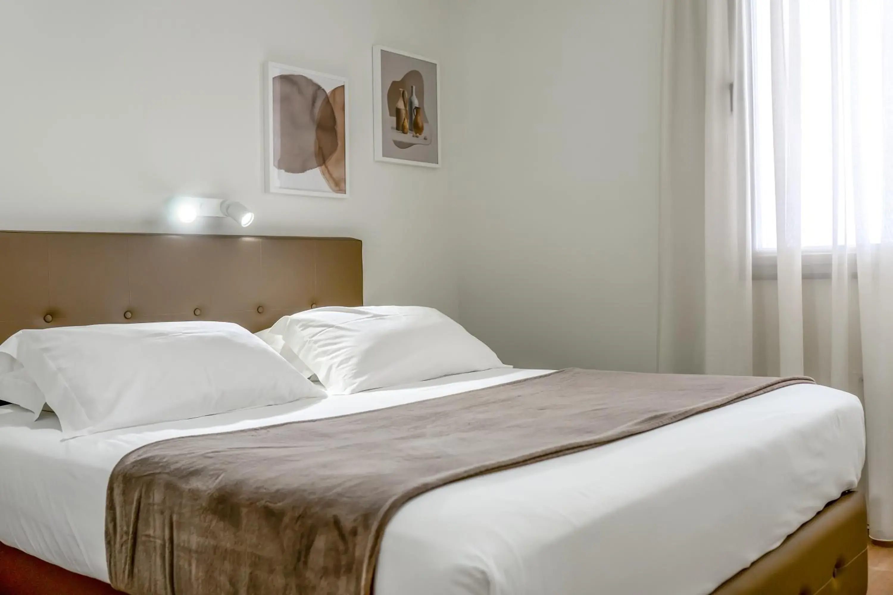 One-Bedroom Loft Apartment with Balcony in THE ROOMS - Serviced Apartments Tirana One-Bedroom Loft Apartment with Balcony in THE ROOMS - Serviced Apartments Tirana