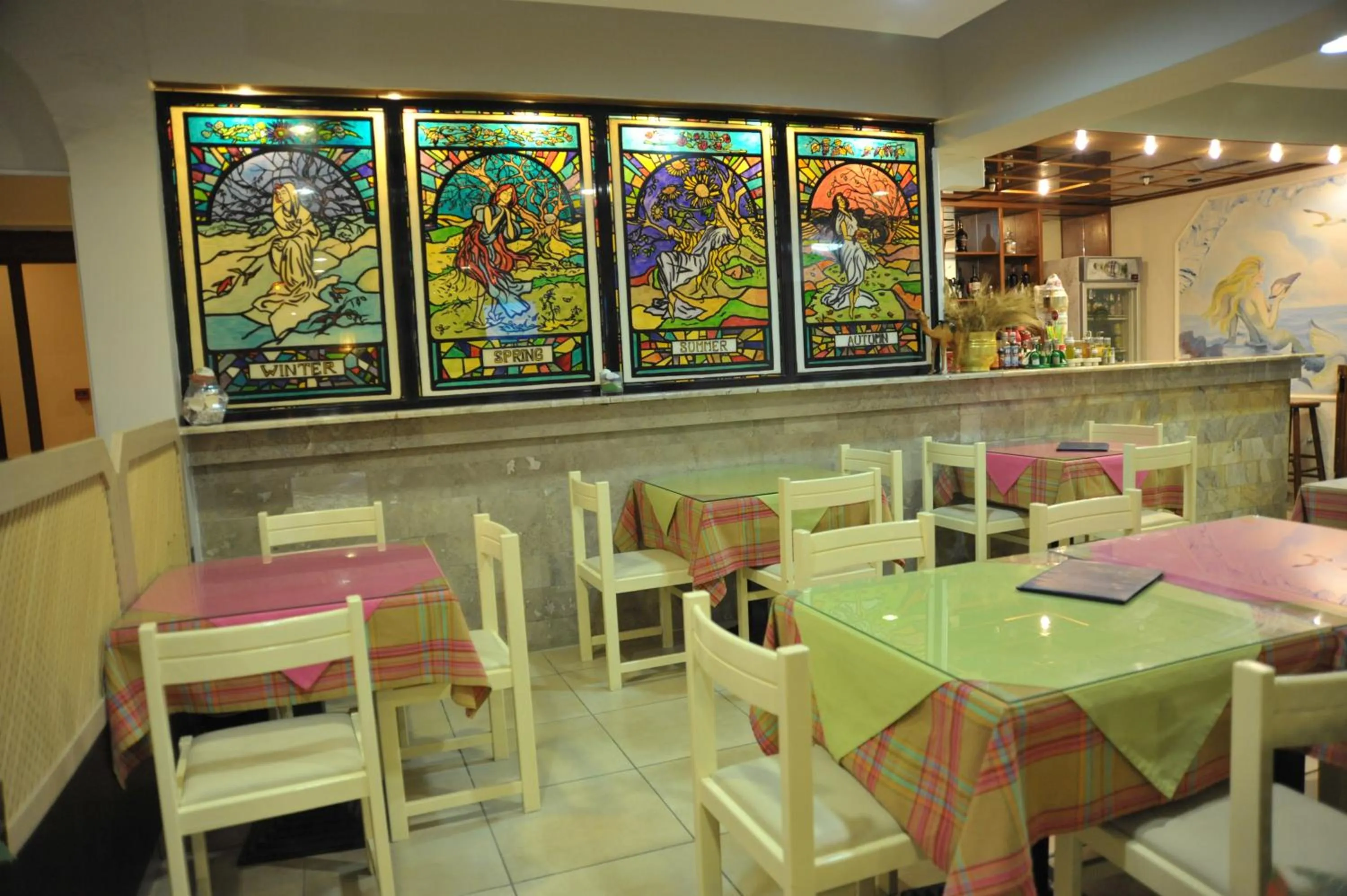 Restaurant/places to eat in Anseli Hotel