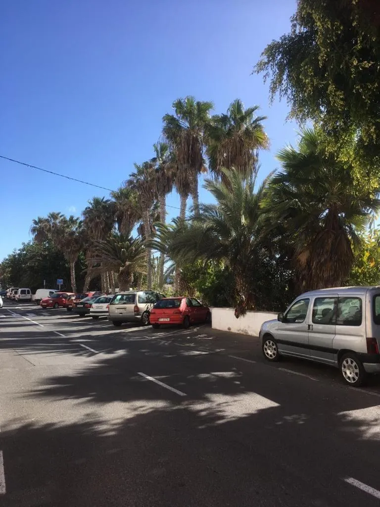 Restaurant/places to eat in Casa Resi