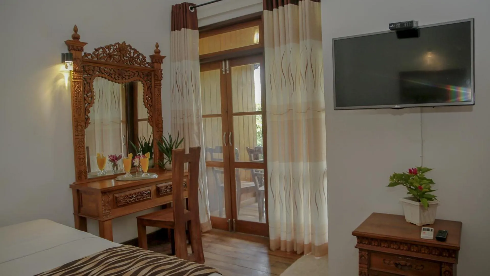 TV and multimedia, Bed in Silver crown nature resort