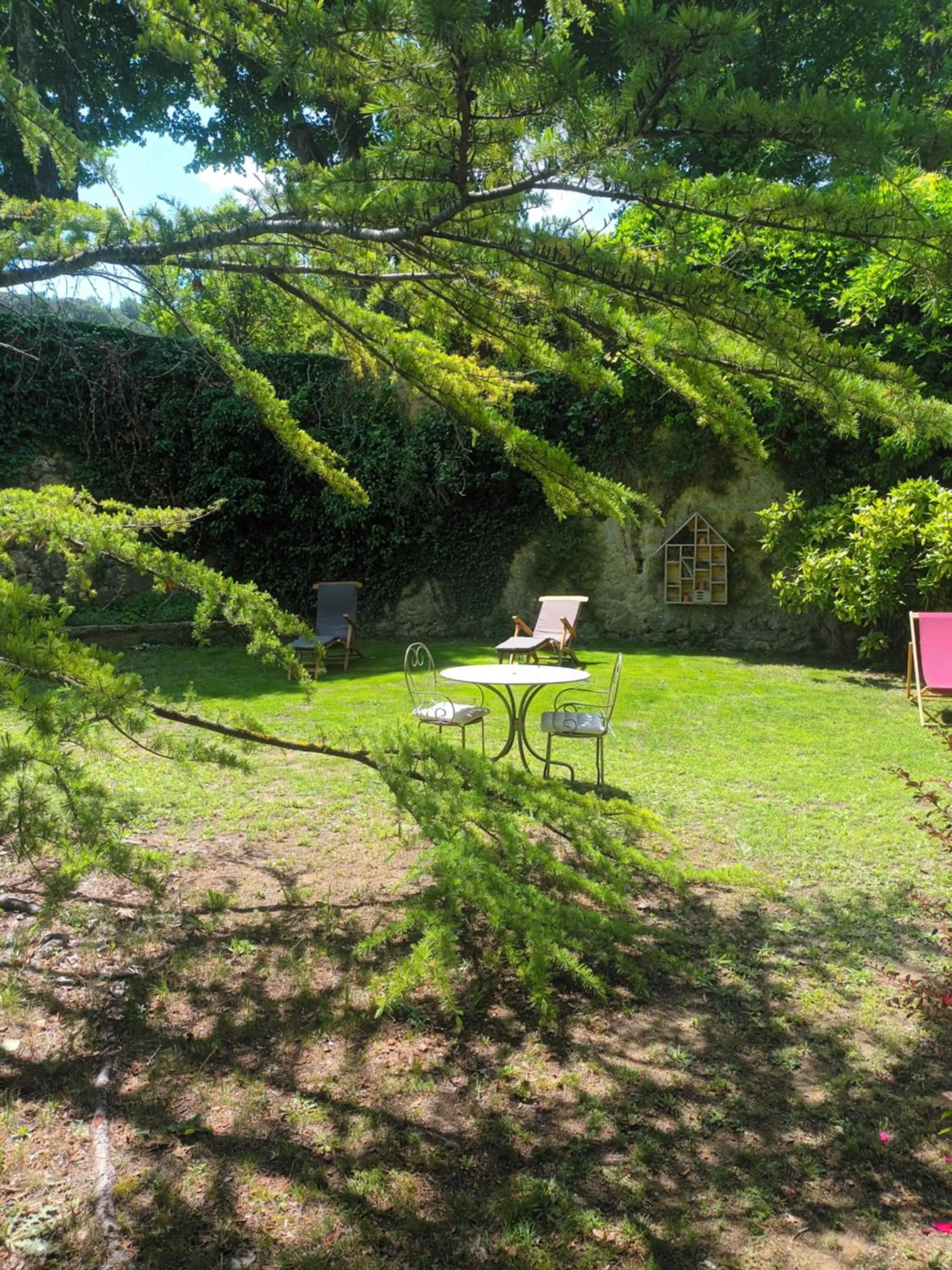 Day in Le Vieux Moulin de Jouques