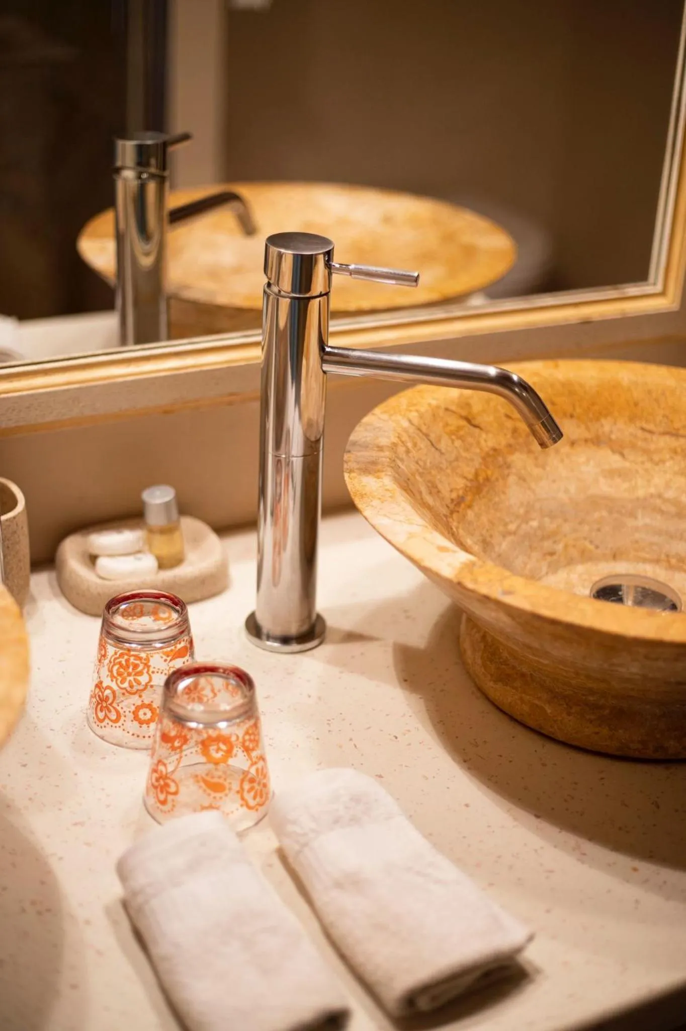 Bathroom in Le Vieux Moulin de Jouques