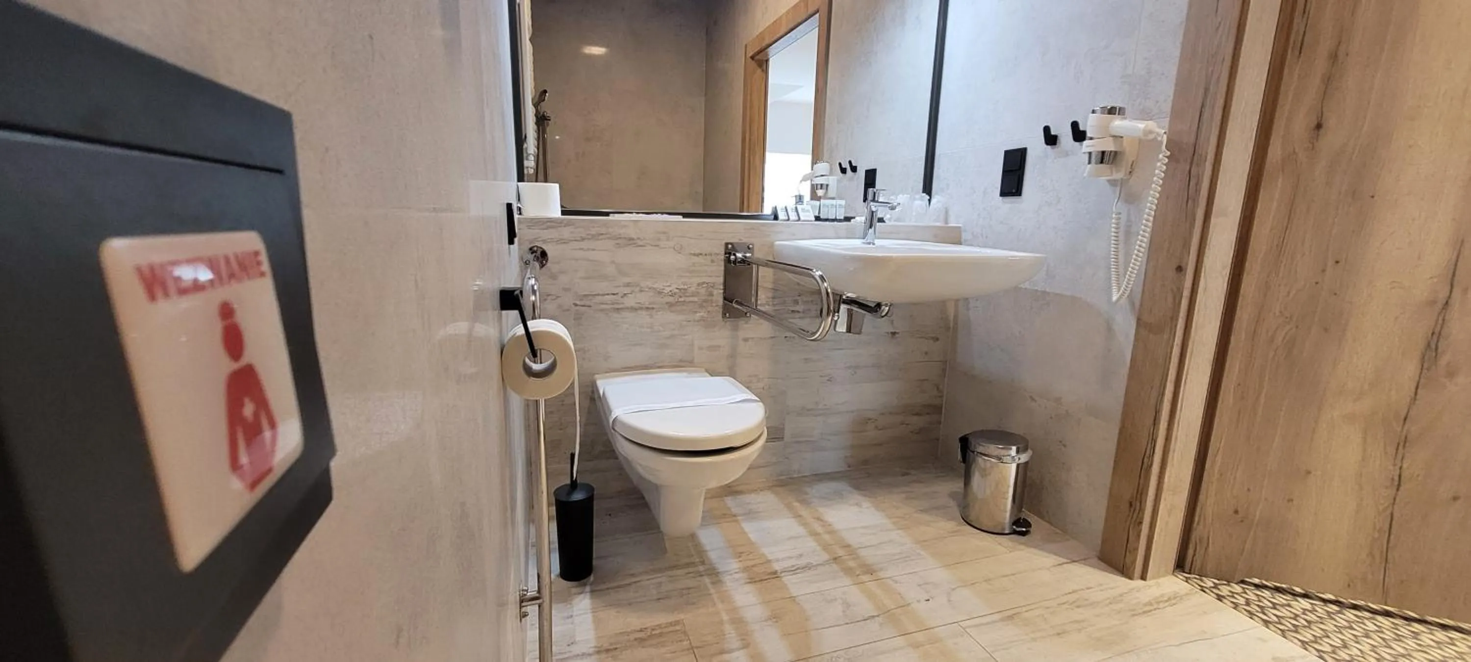 Toilet in Hotel Wojciech