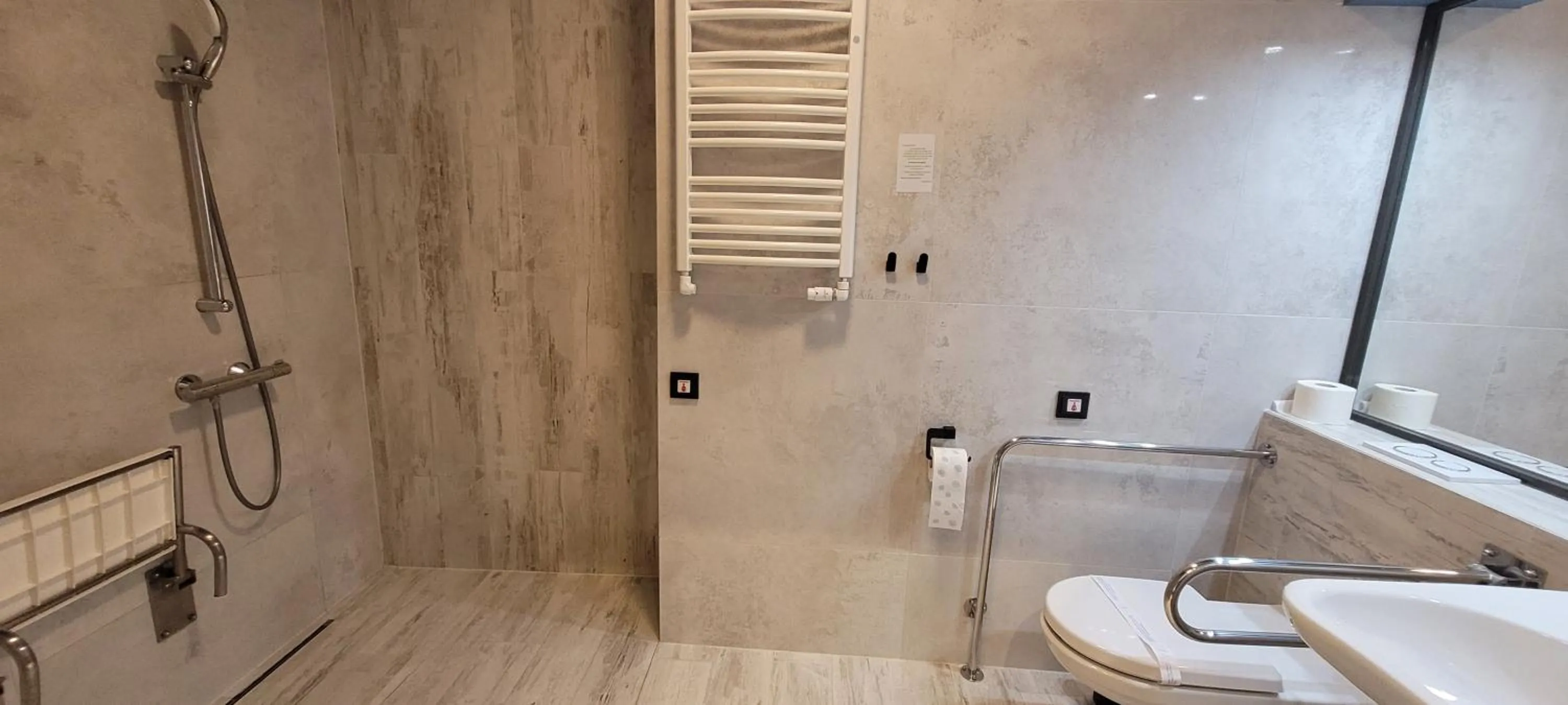 Shower in Hotel Wojciech