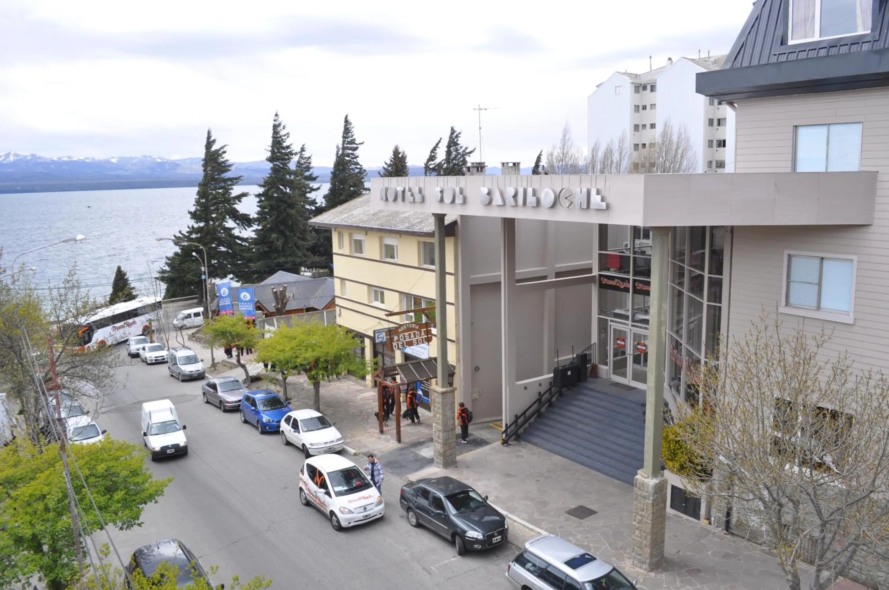 Facade/entrance in Hotel Sol Bariloche