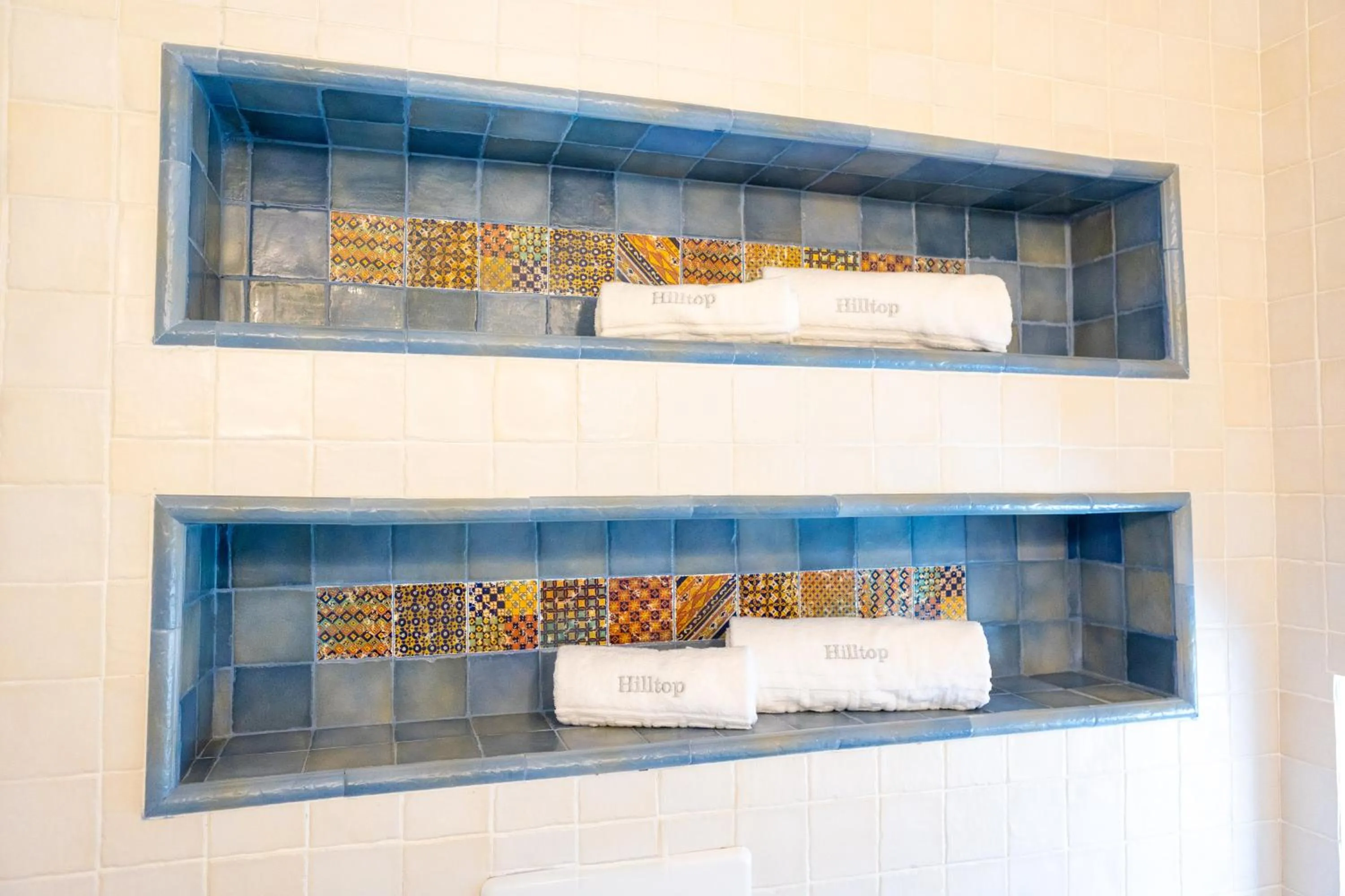 towels in Pensiunea Hilltop