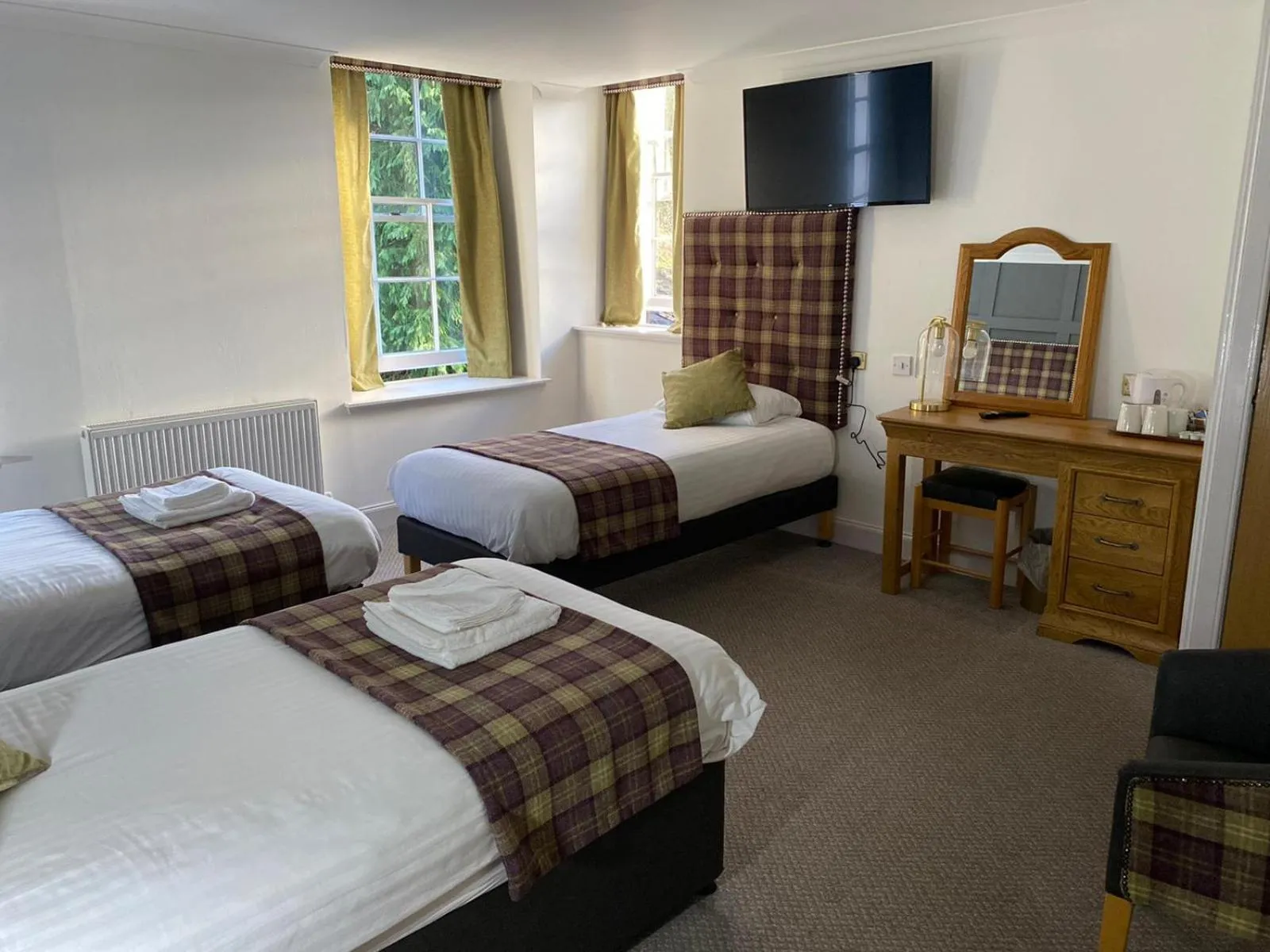 Bedroom, Bed in Royal Dunkeld Hotel