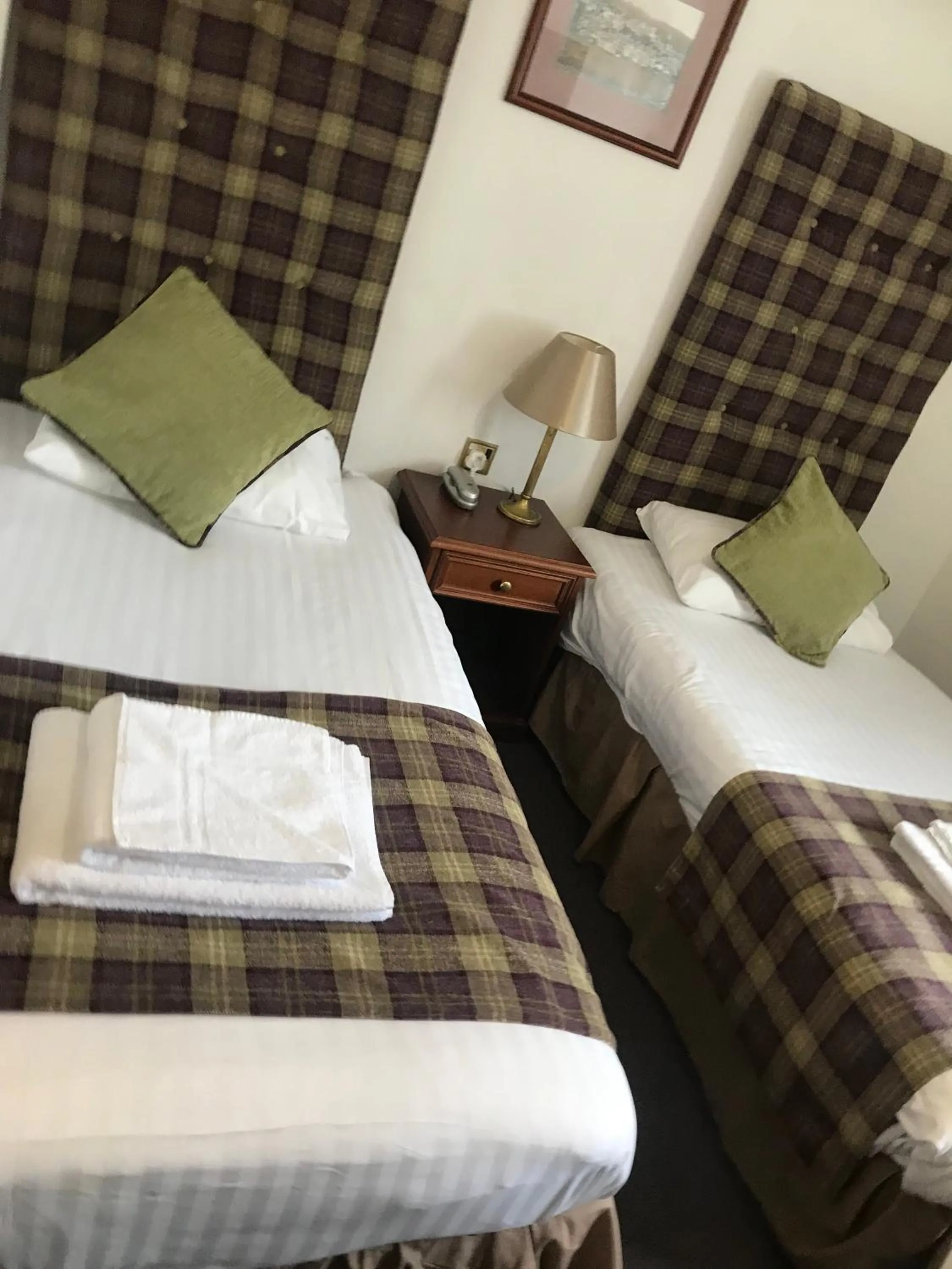 Bedroom, Bed in Royal Dunkeld Hotel