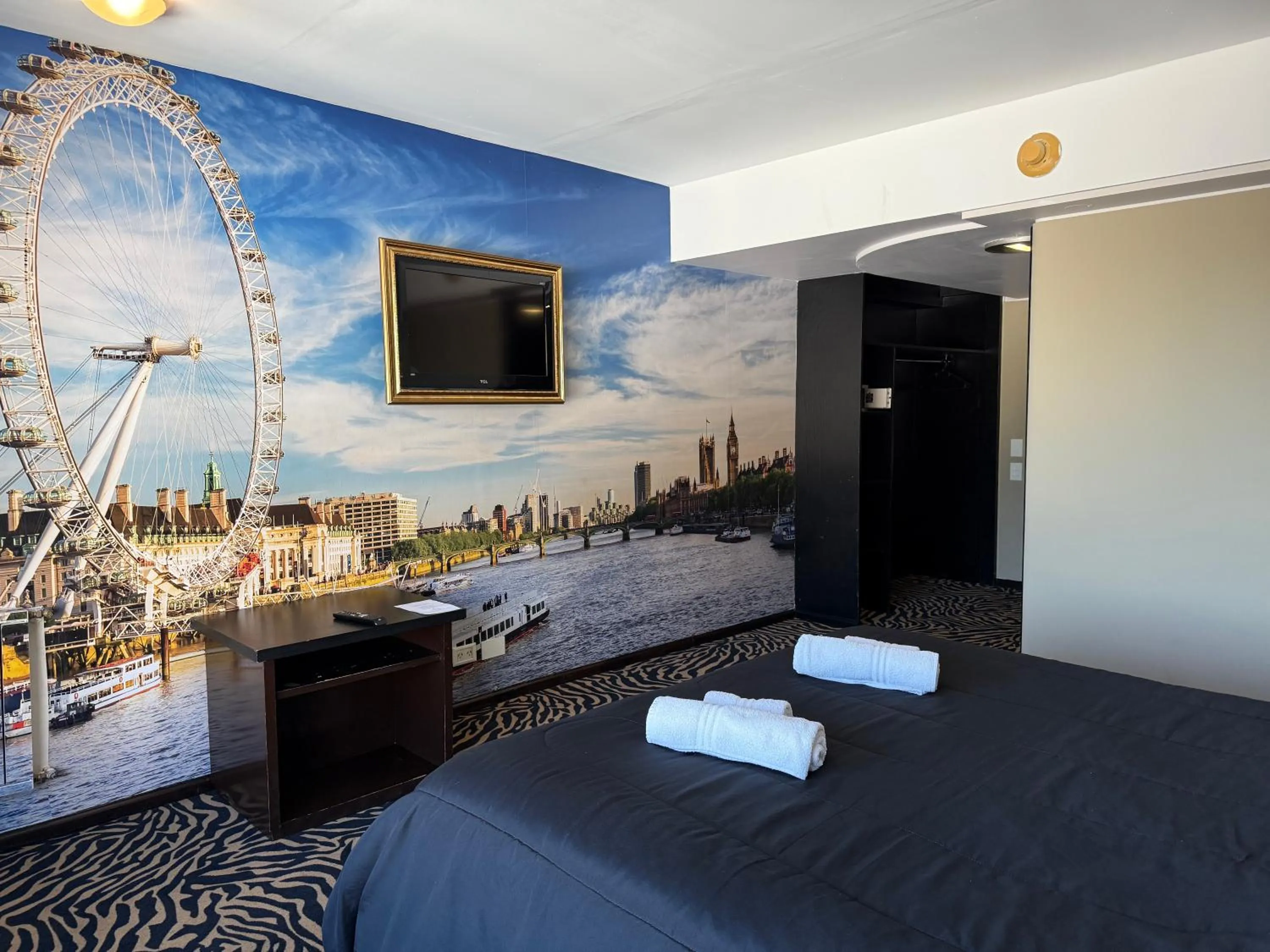 Bed in HOTEL BARILOCHE CITY