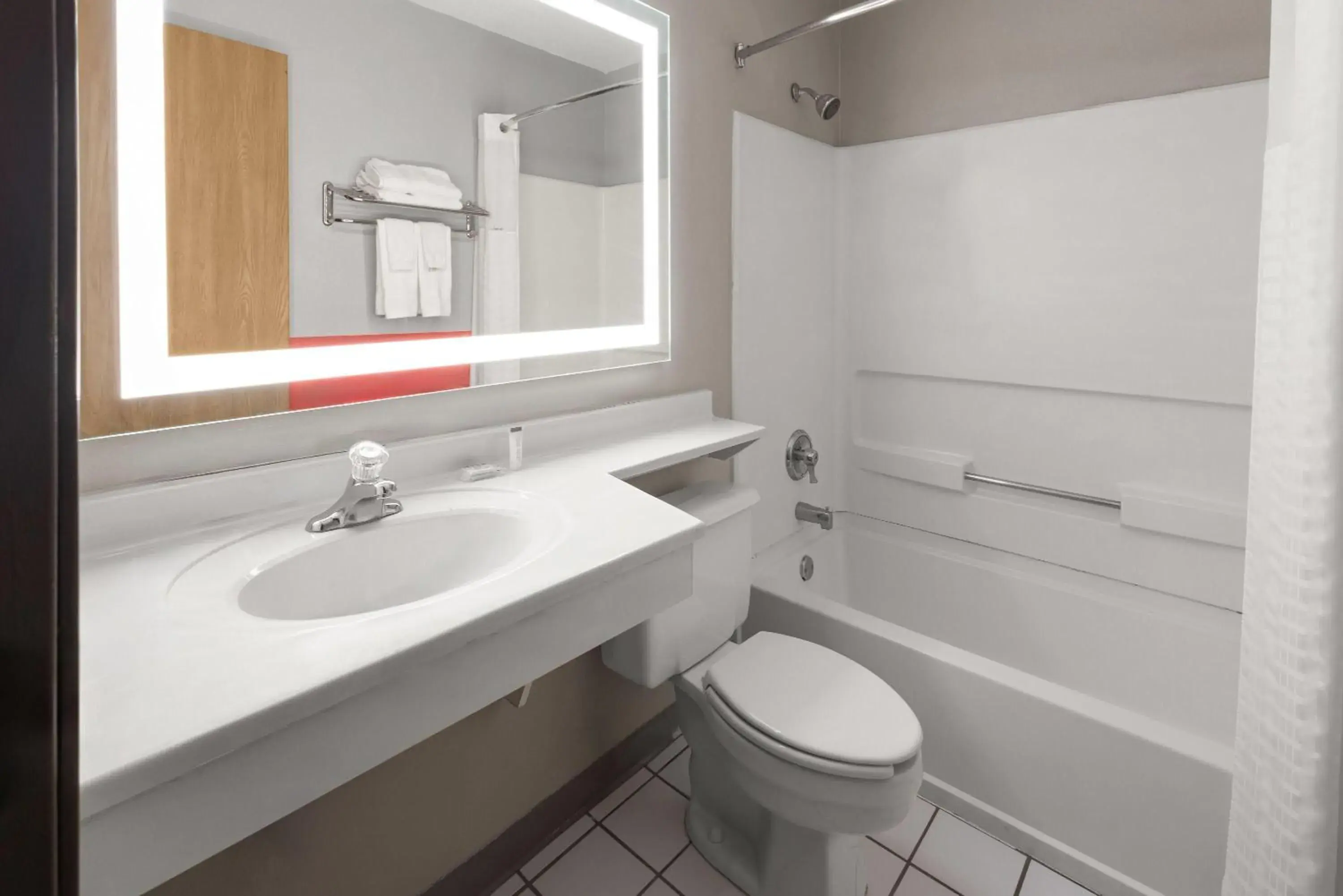 King Studio Suite - Non-Smoking in Super 8 by Wyndham New Stanton King Studio Suite - Non-Smoking in Super 8 by Wyndham New Stanton