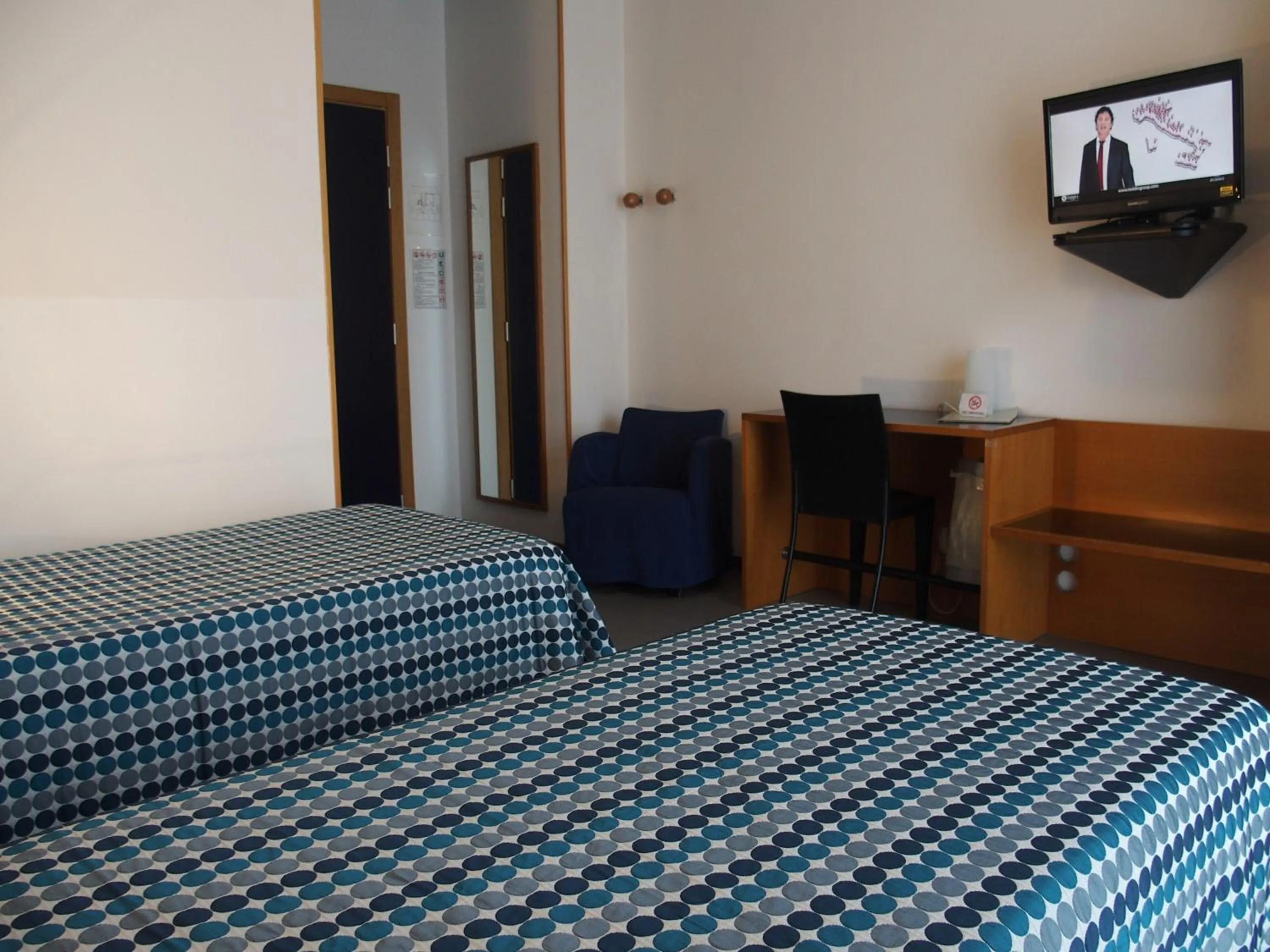 Photo of the whole room, Bed in Hotel Eden