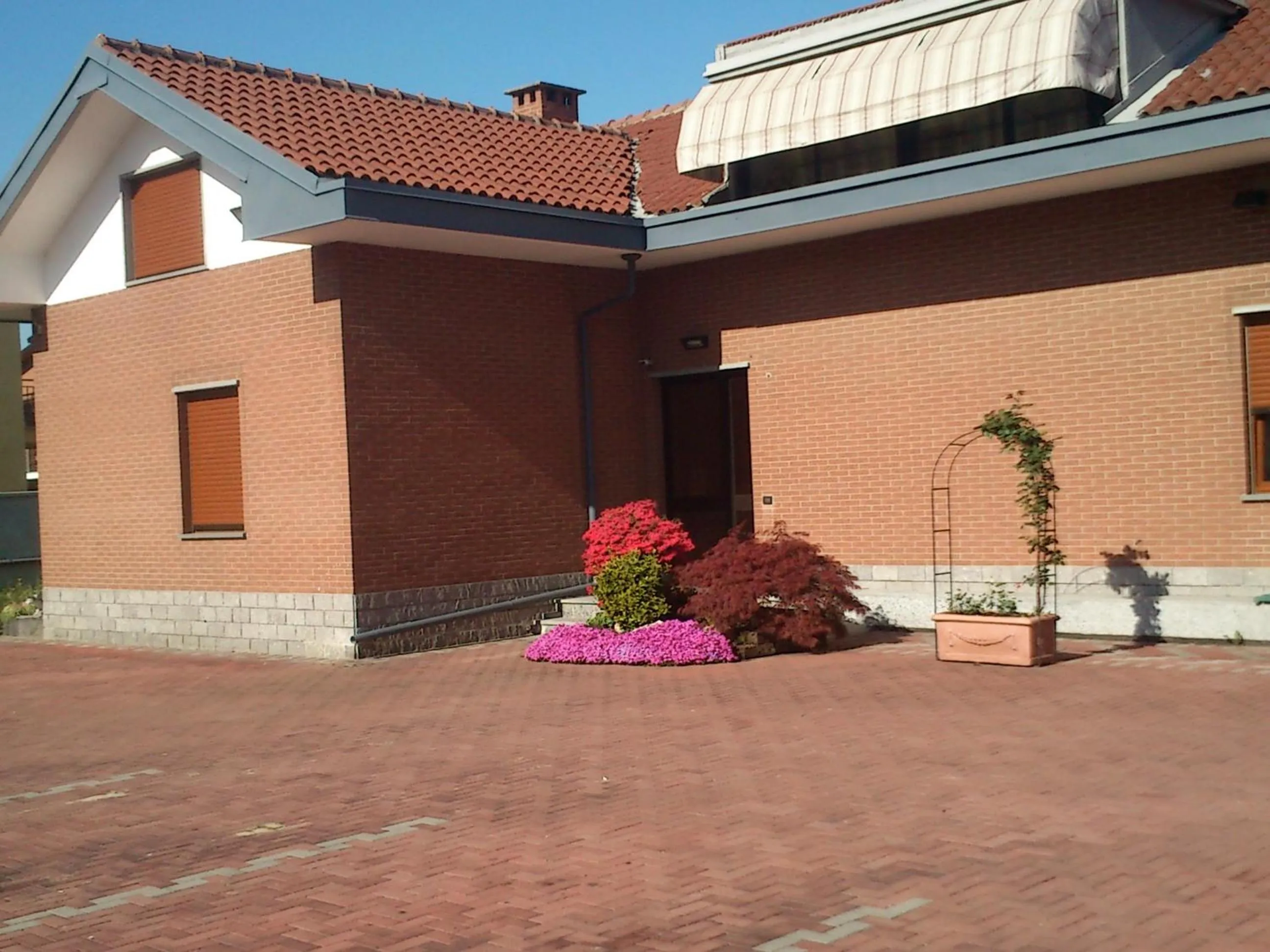 Facade/entrance in Hotel Eden