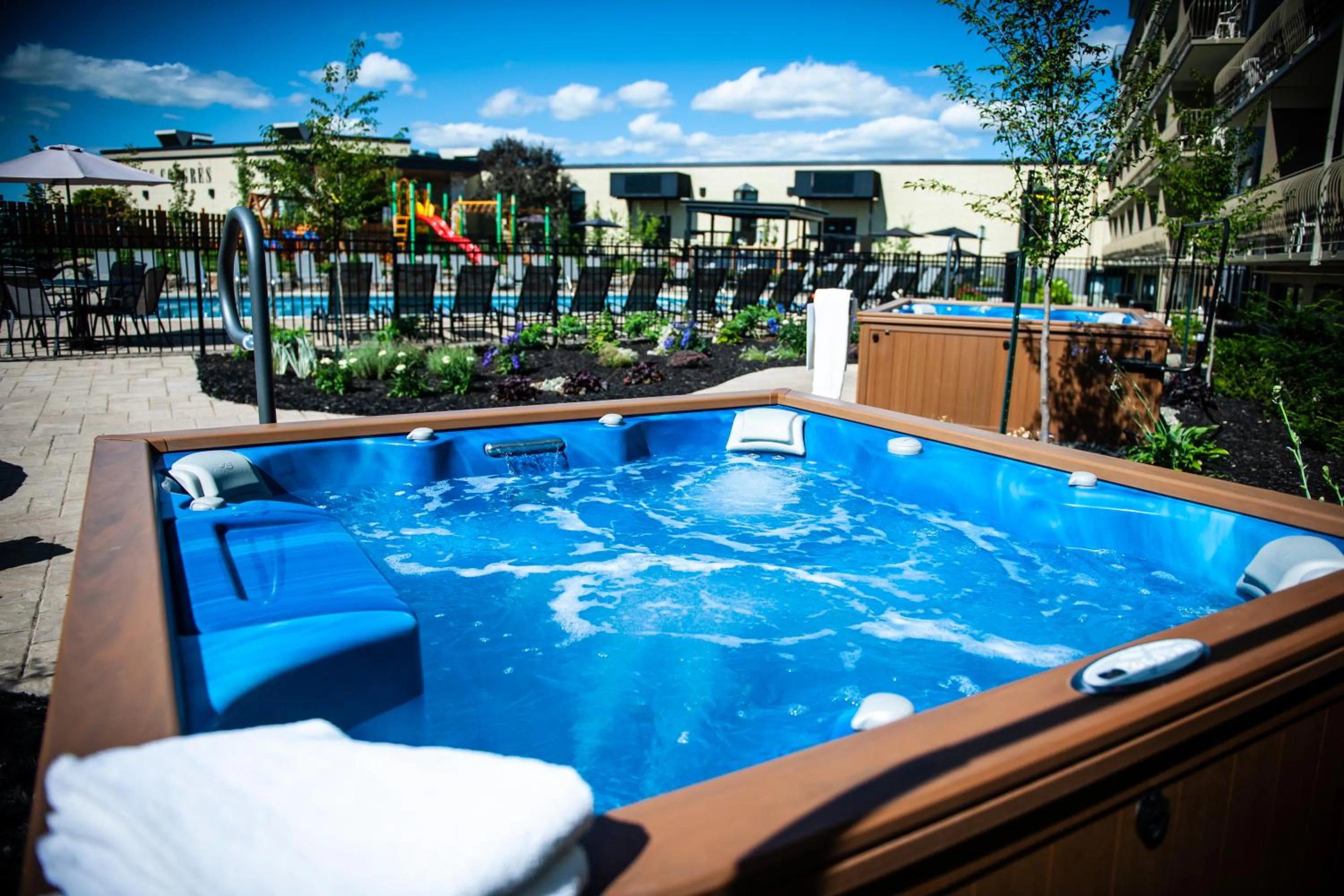 Patio in Hôtel Castel