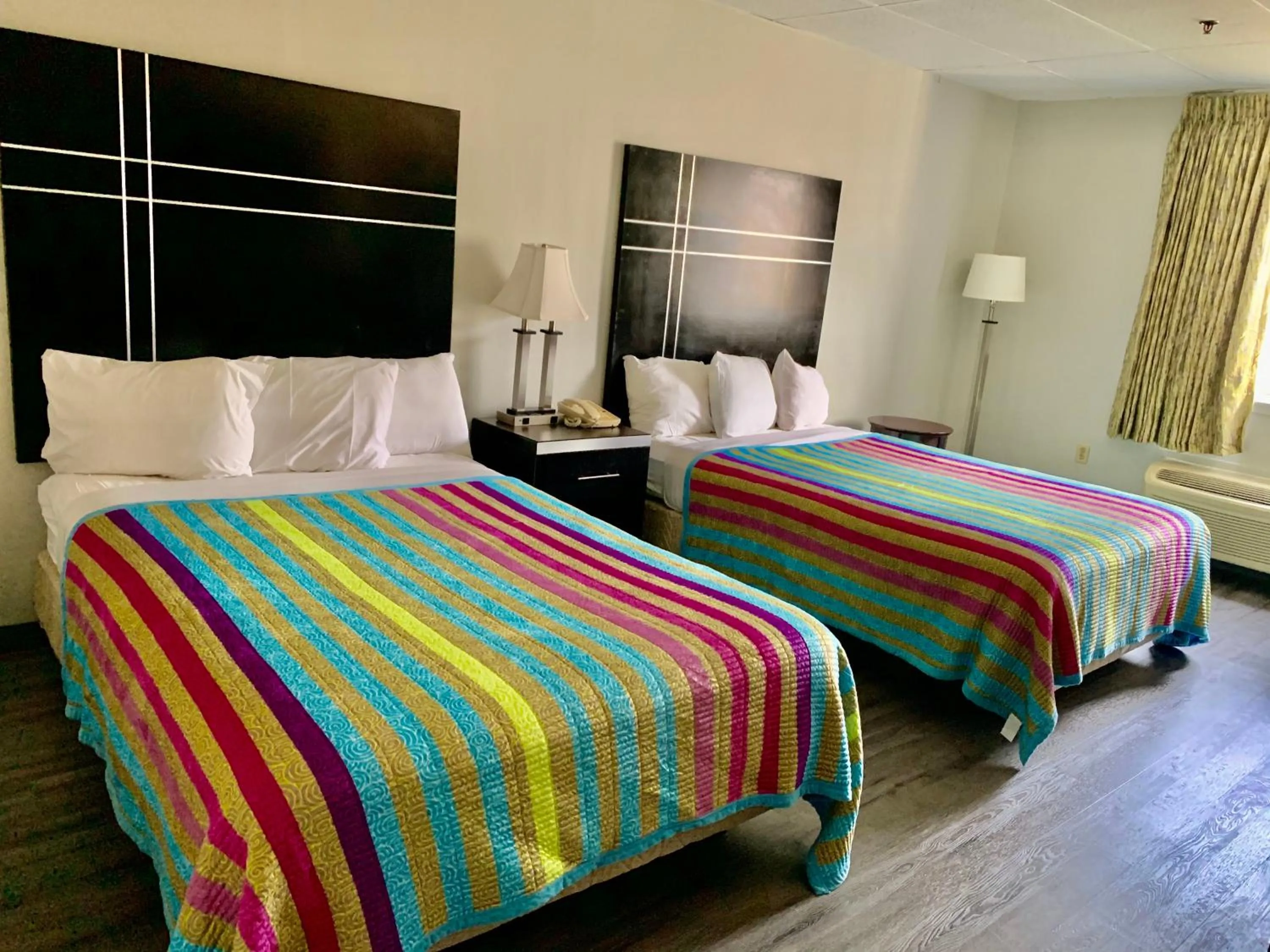 Bed in Tappan Zee Hotel