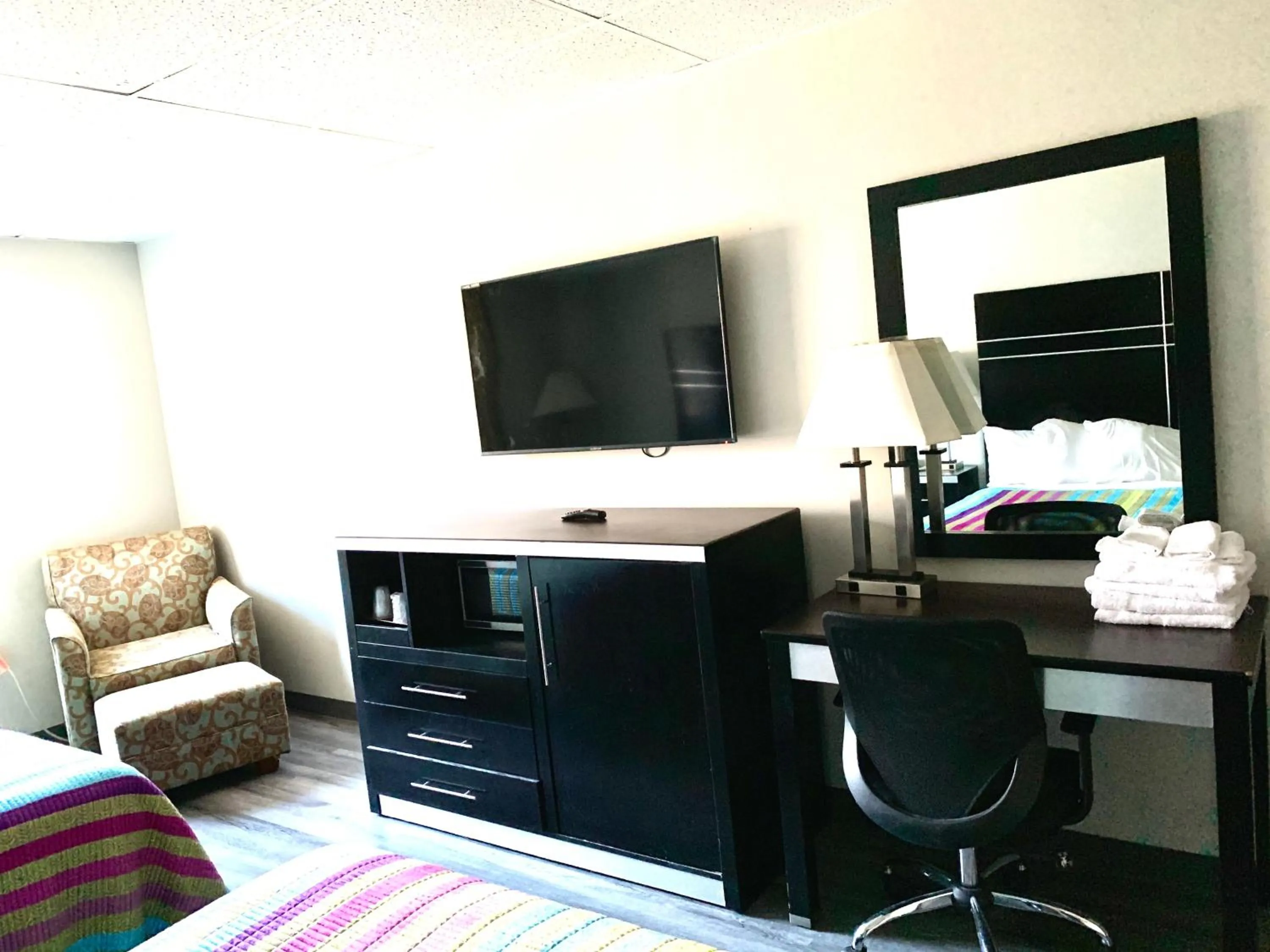 Bed in Tappan Zee Hotel