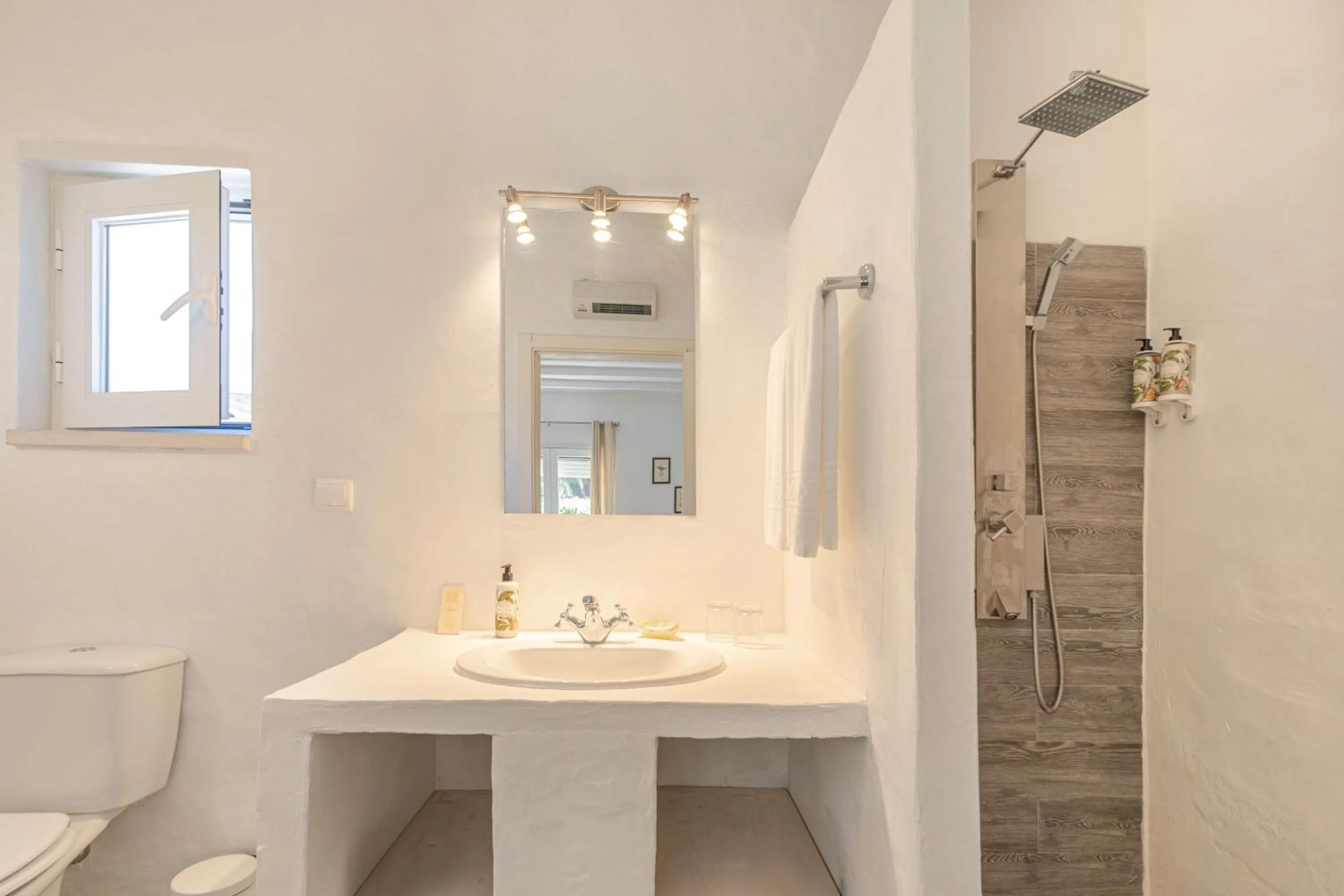 Toilet in Casa das Cegonhas