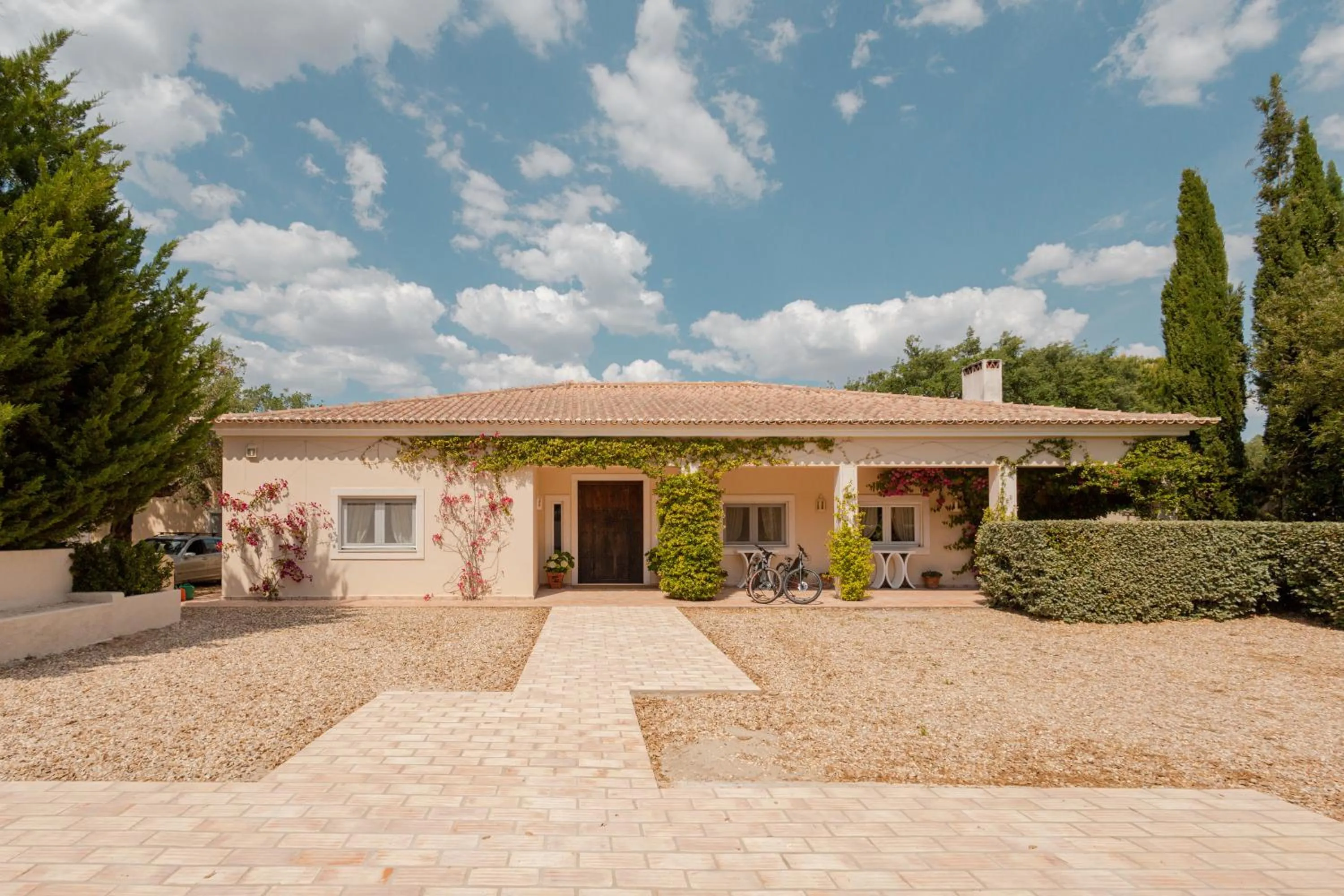 Facade/entrance in Casa das Cegonhas