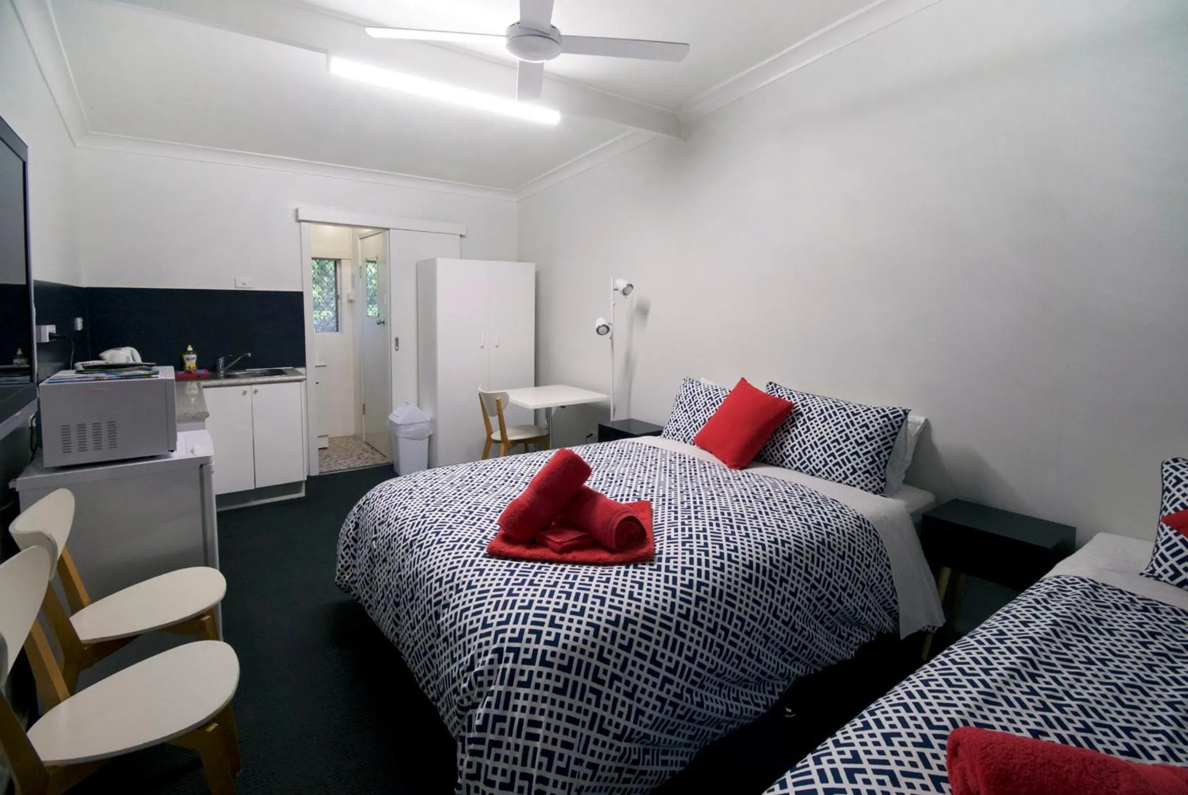 Photo of the whole room, Bed in Jabiru Motel