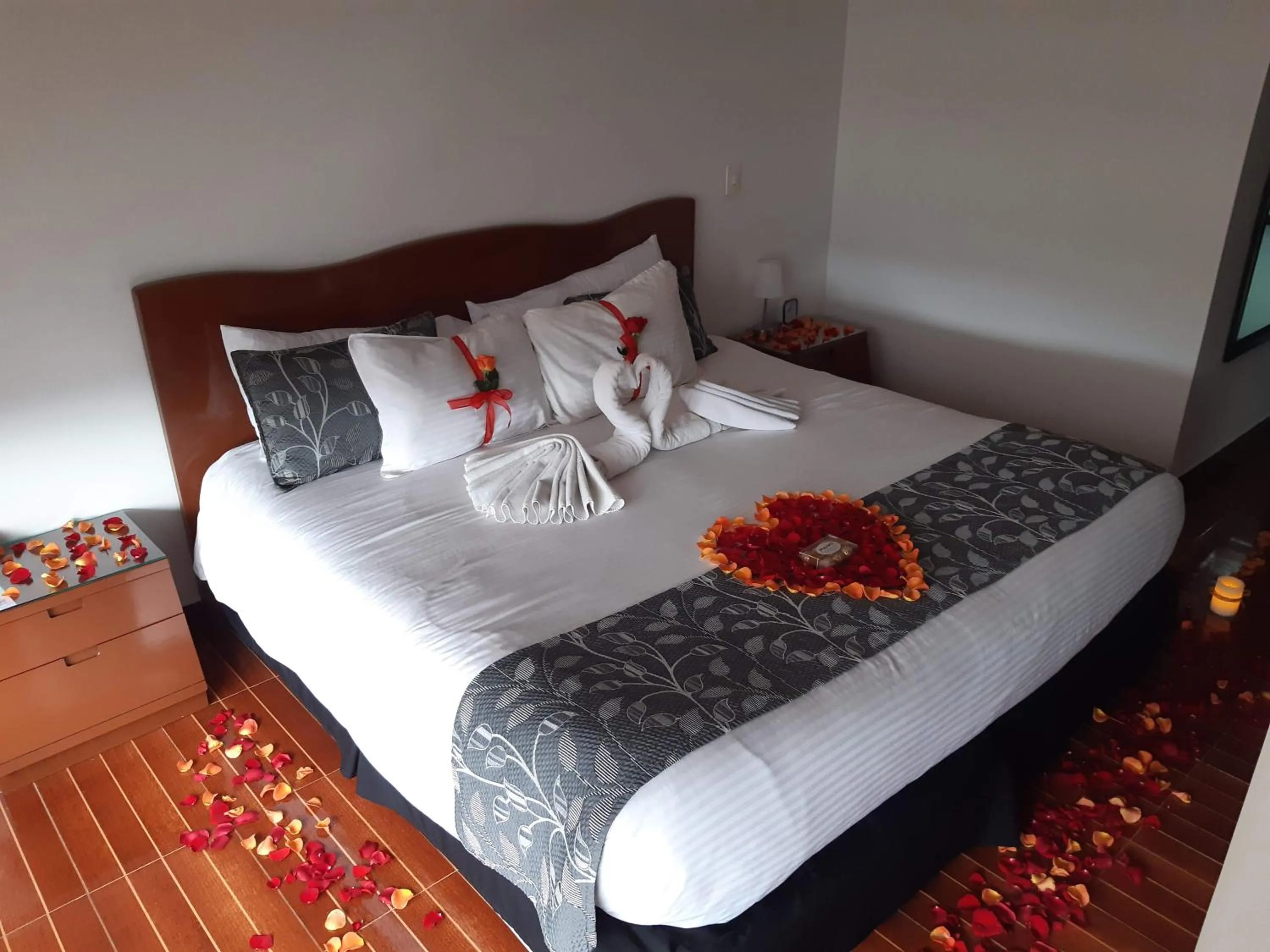 Photo of the whole room, Bed in AW Hotel Salitre Real