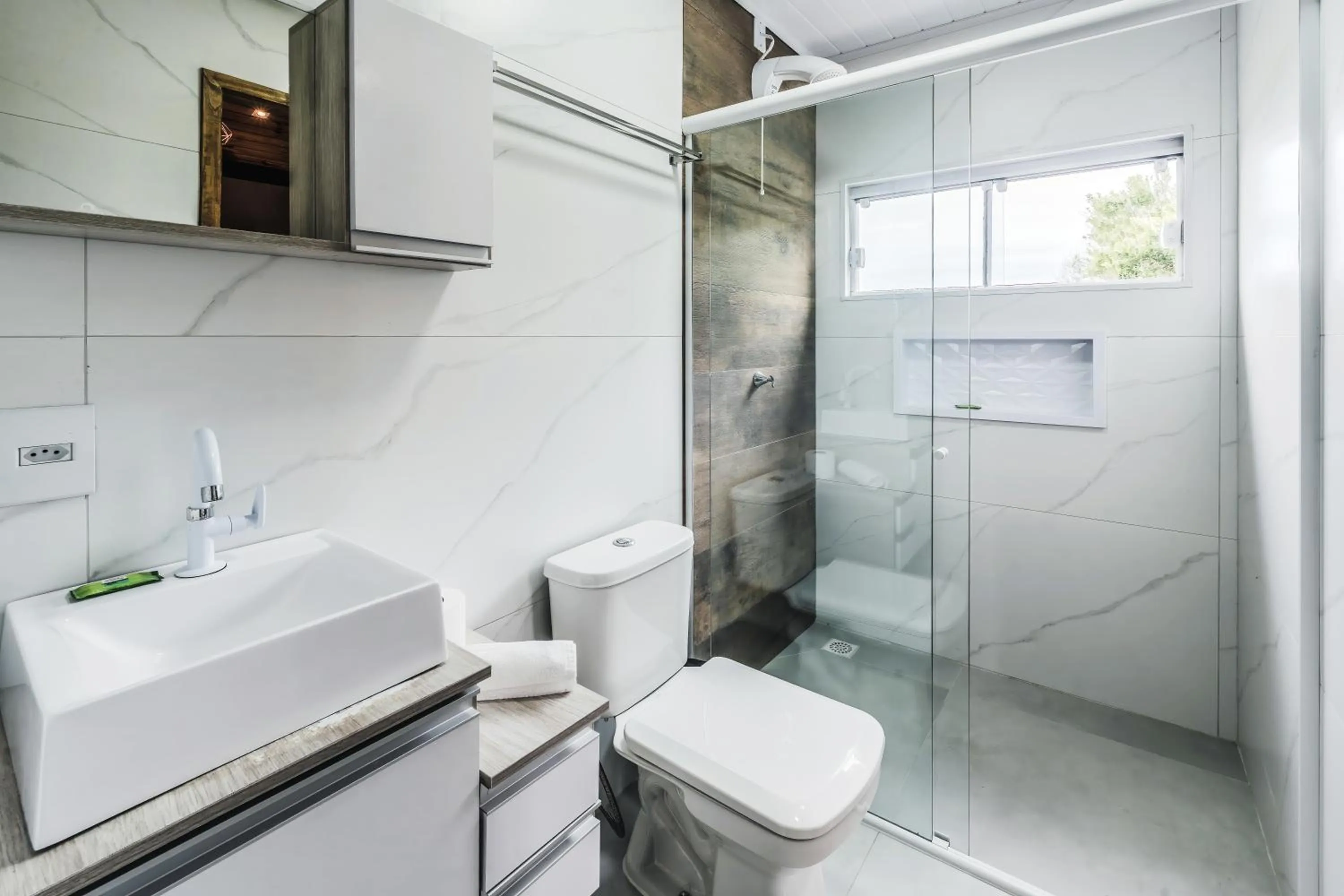 Shower in Pousada Natribus Rosa