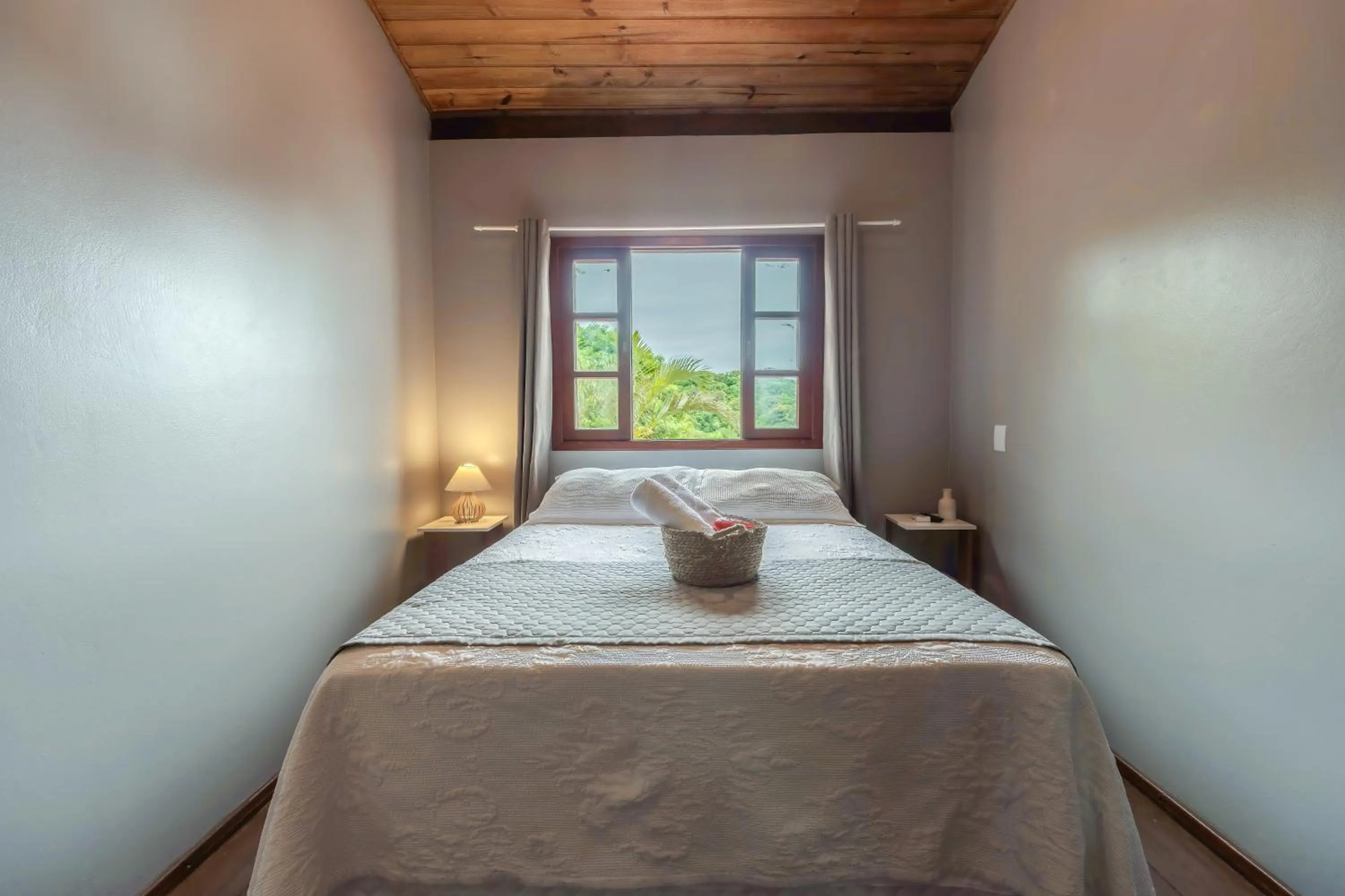 Bed in Pousada Natribus Rosa