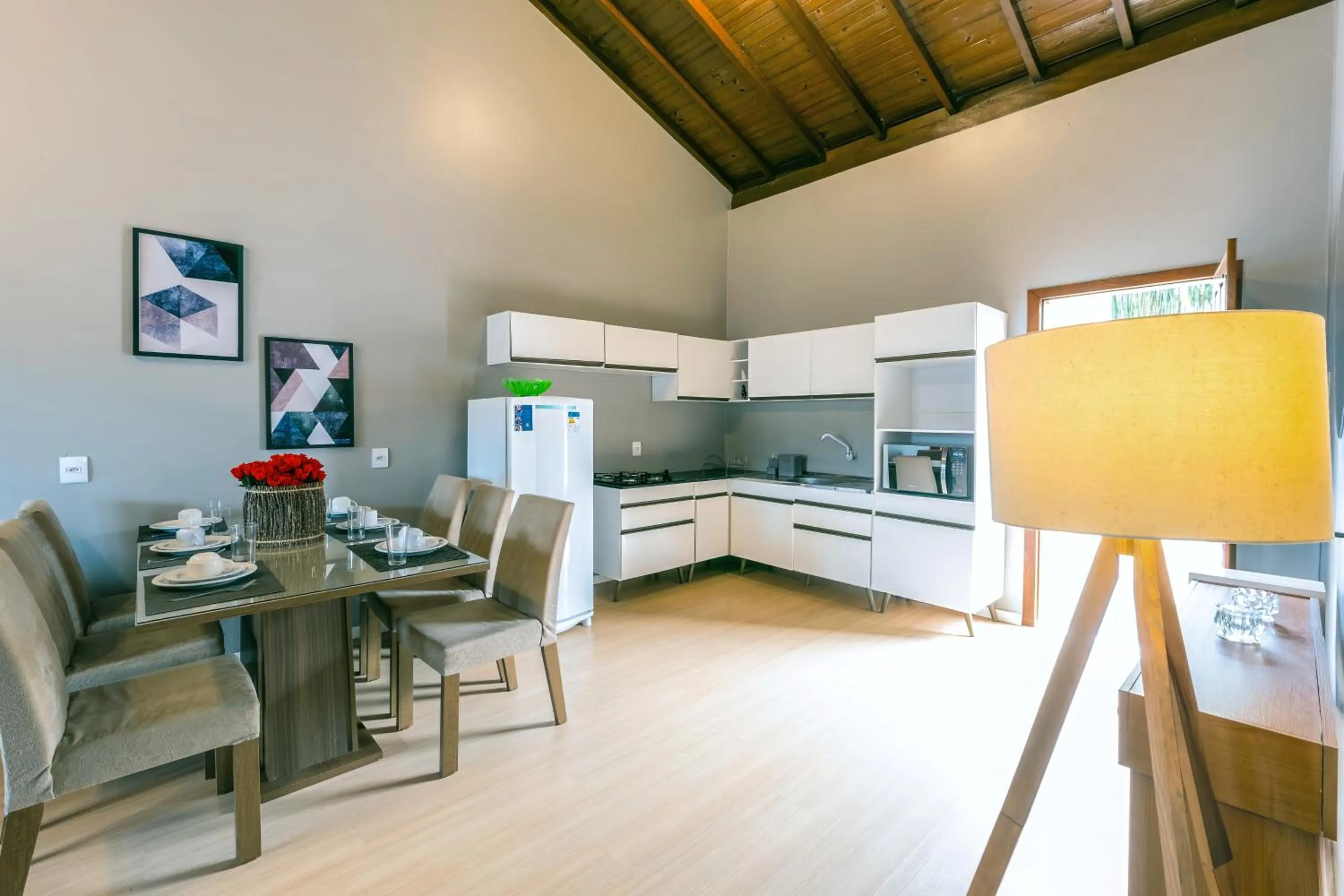 Kitchen or kitchenette in Pousada Natribus Rosa