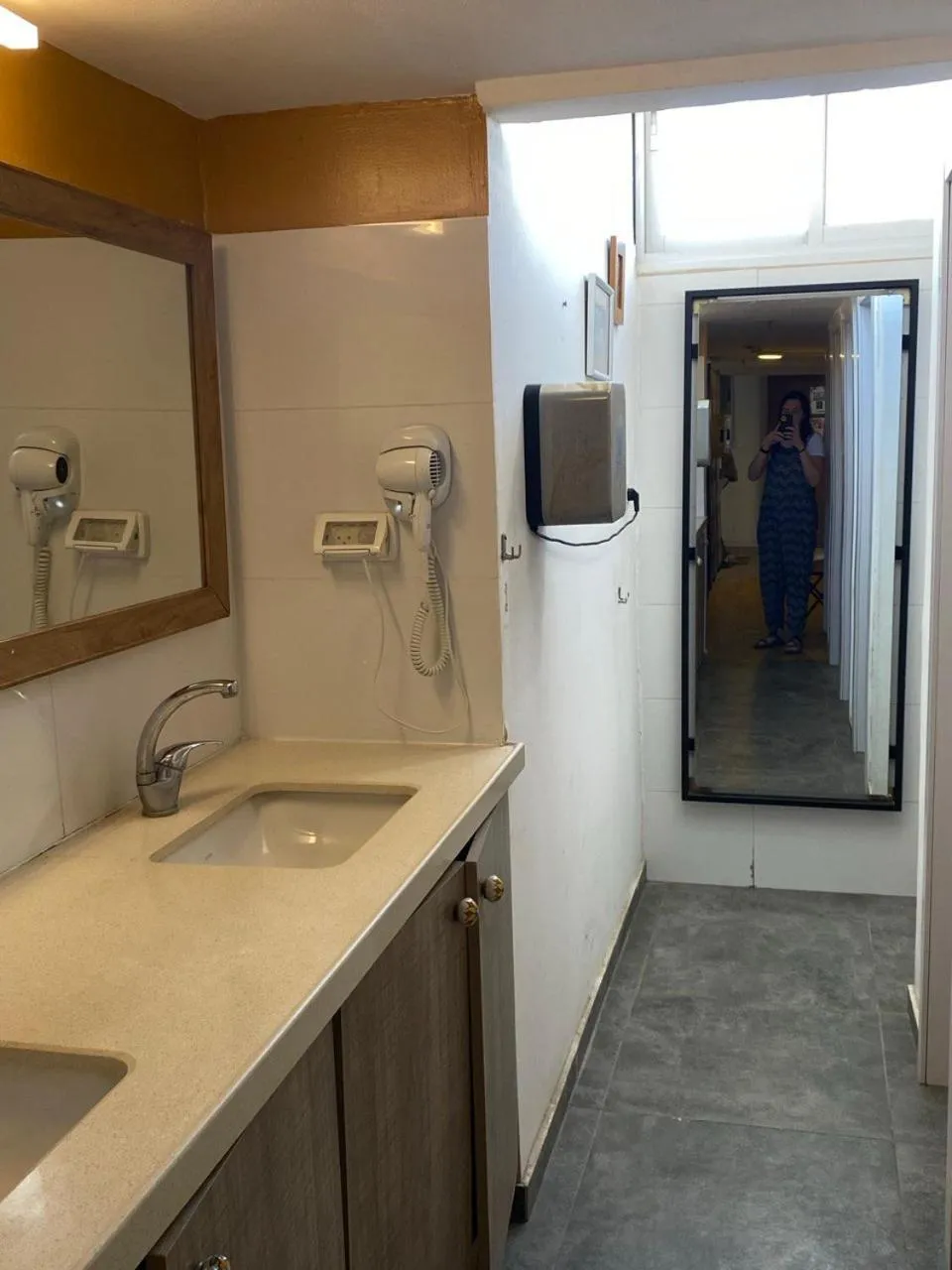 Jungle Jaffa Hostel Age 18 to 45