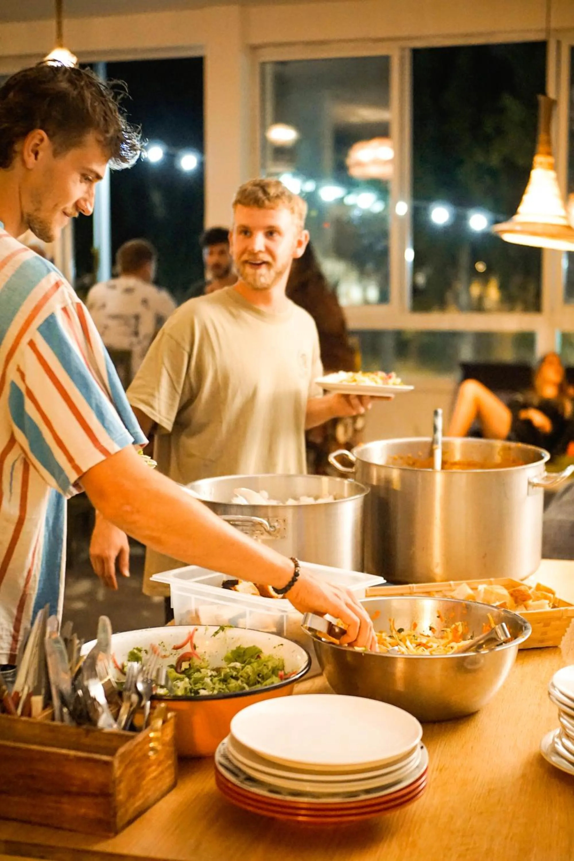 People in Jungle Jaffa Hostel Age 18 to 45