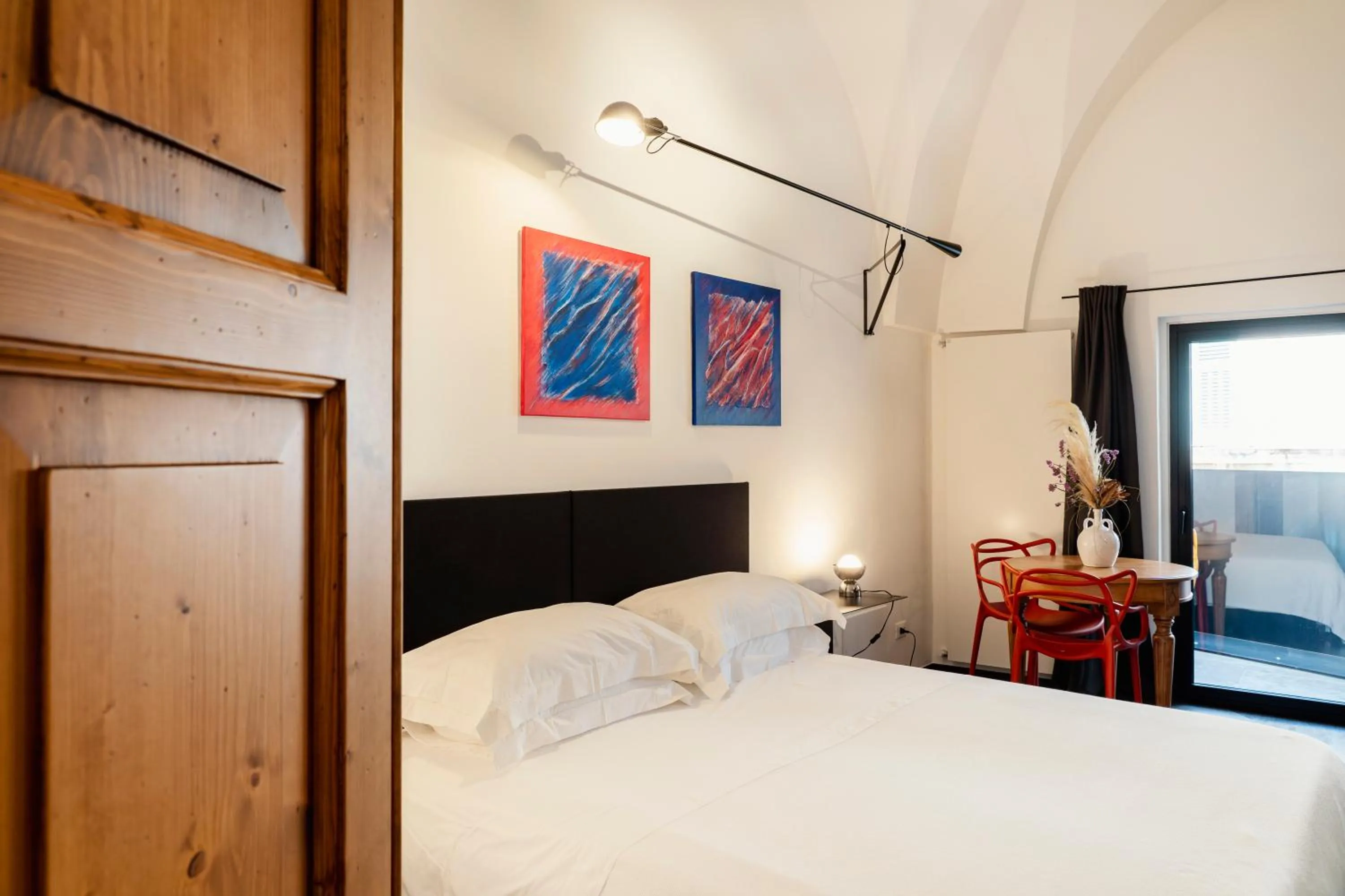 Bedroom, Bed in Palazzo Biancofiore, suites & rooftop Ostuni