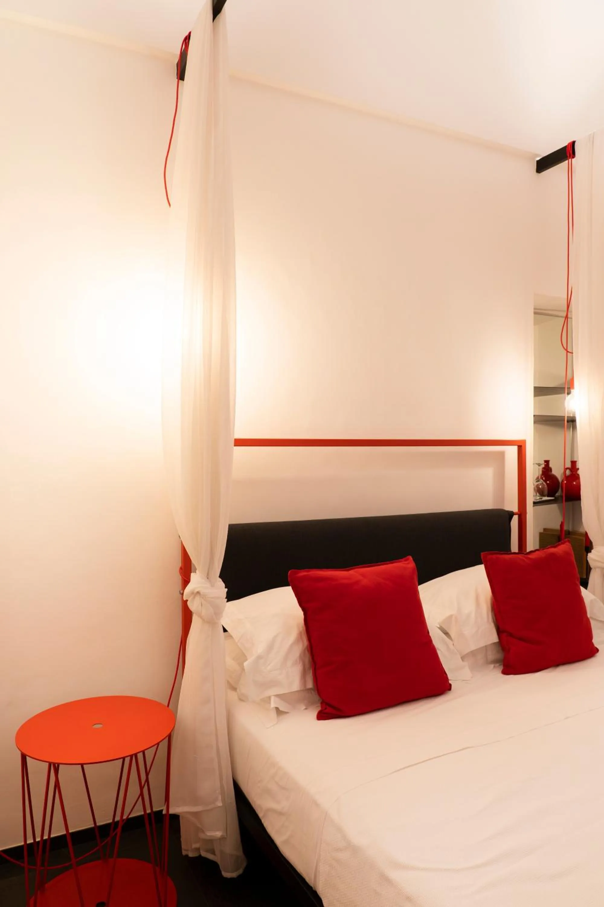 Bedroom, Bed in Palazzo Biancofiore, suites & rooftop Ostuni