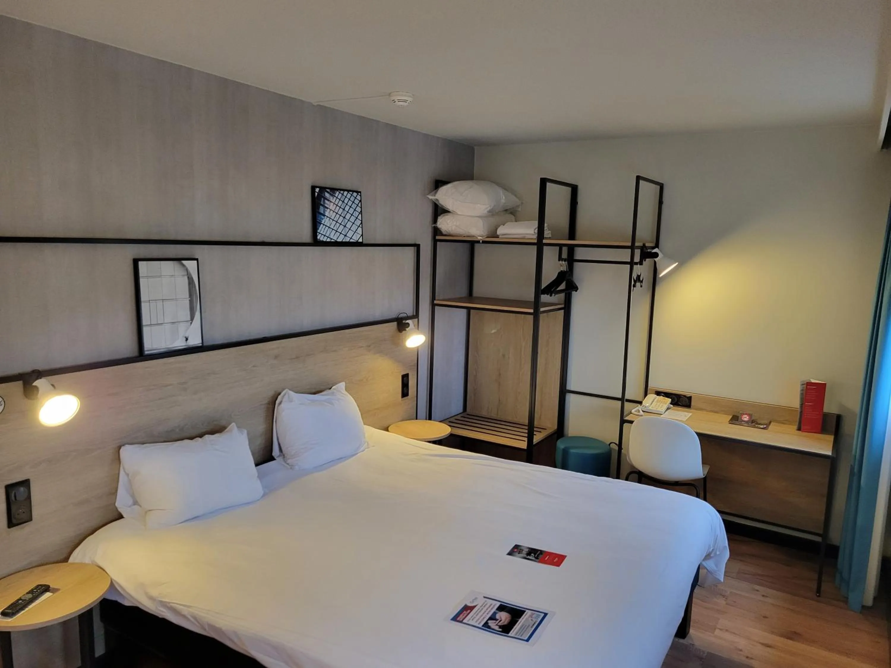 Bed in ibis Chateauroux