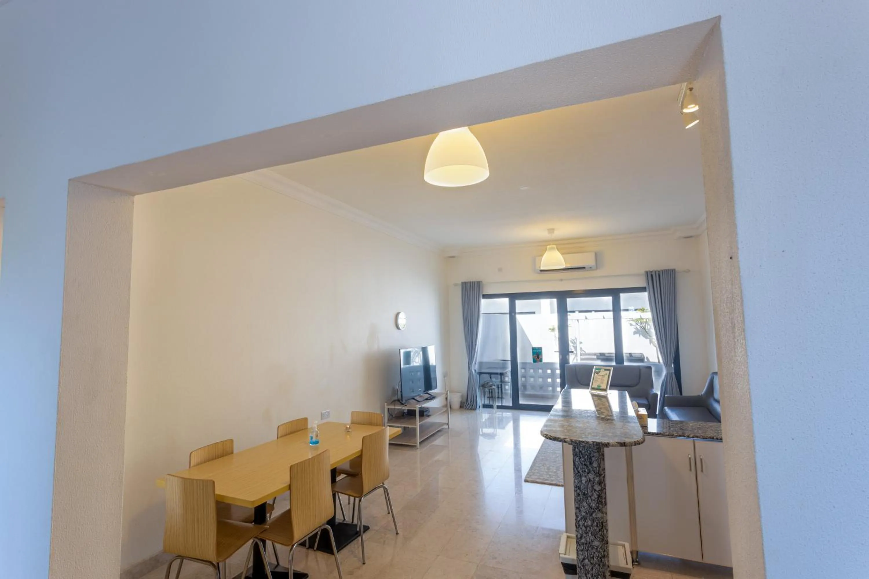 TV and multimedia in THE POOL VILLA - TANUF