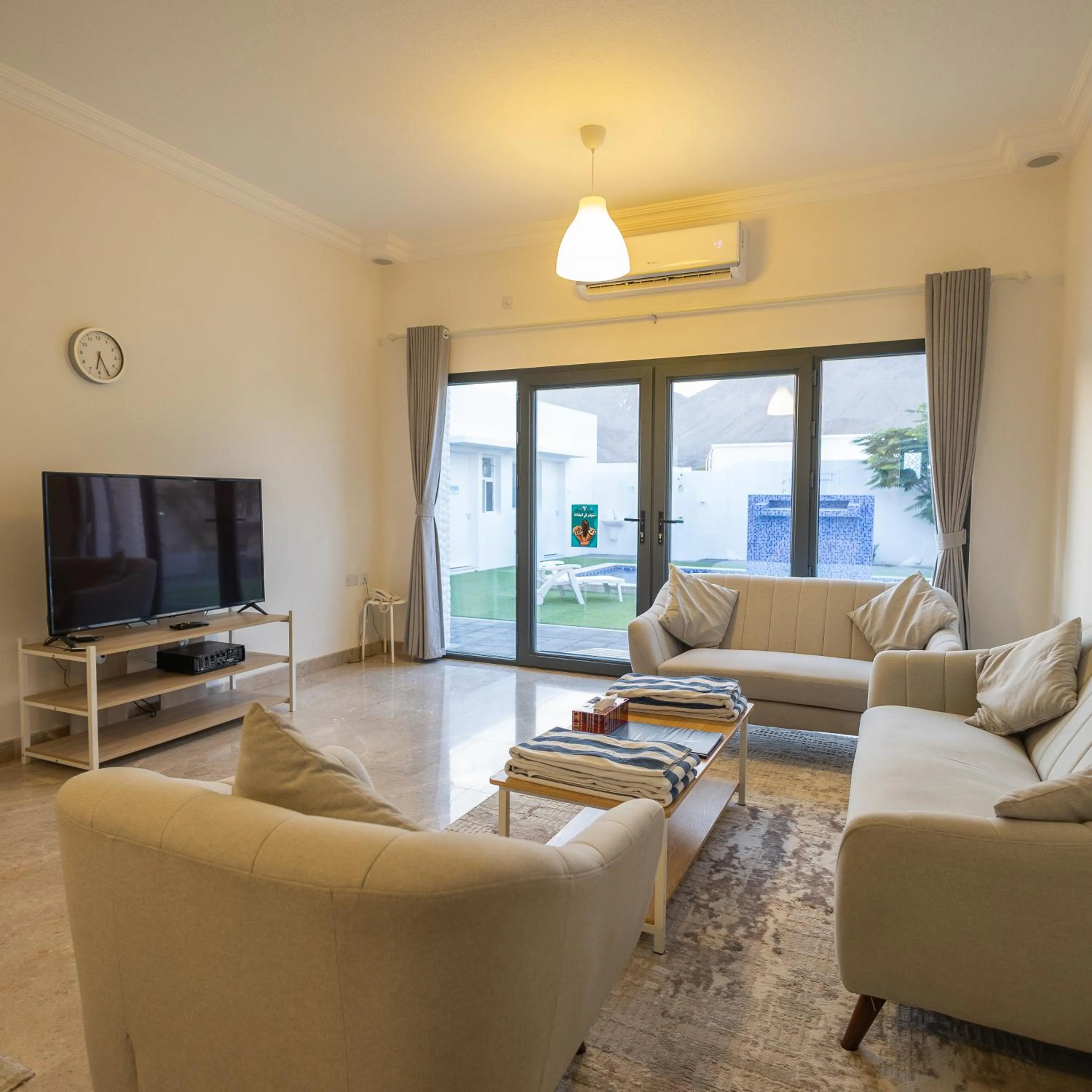 TV and multimedia in THE POOL VILLA - TANUF