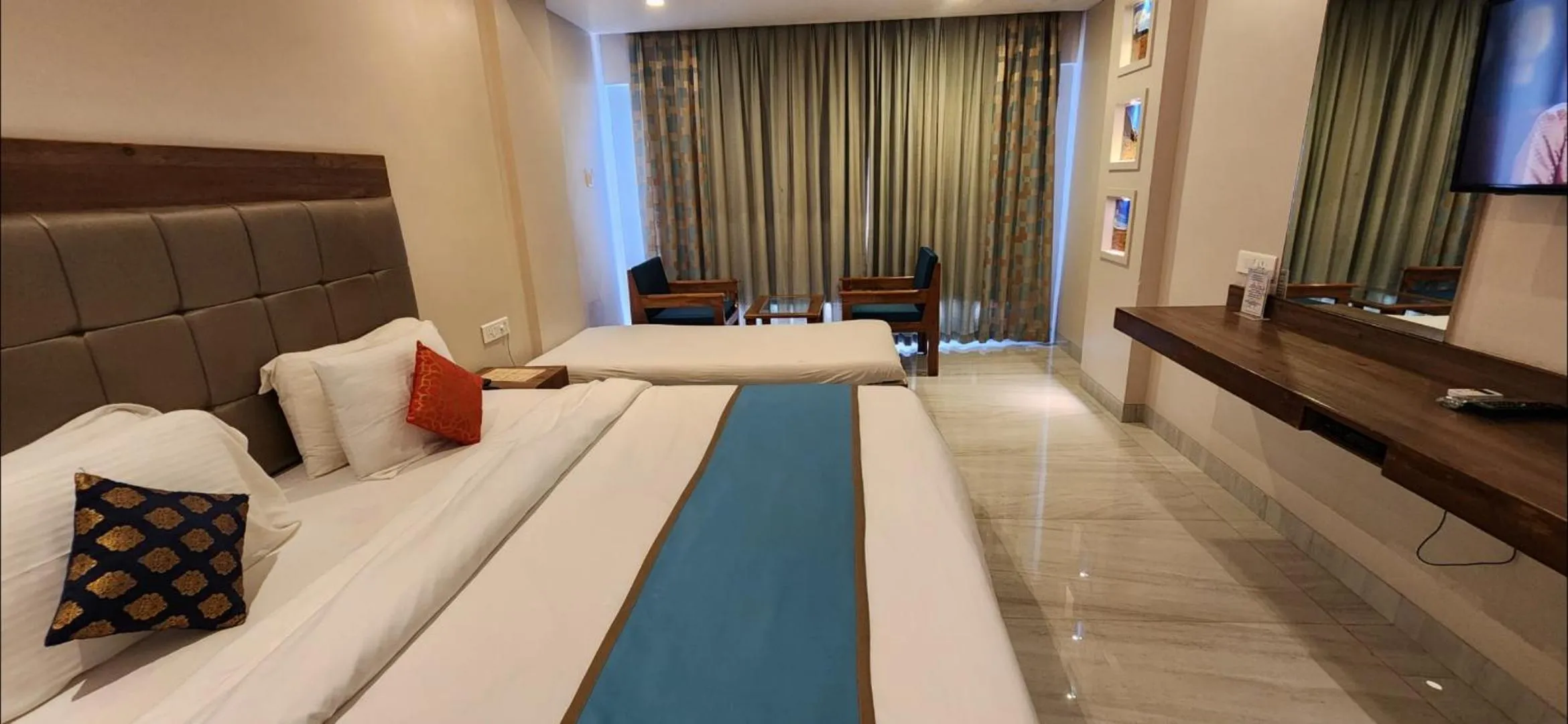 Bed in Lake View Resort Lonavala