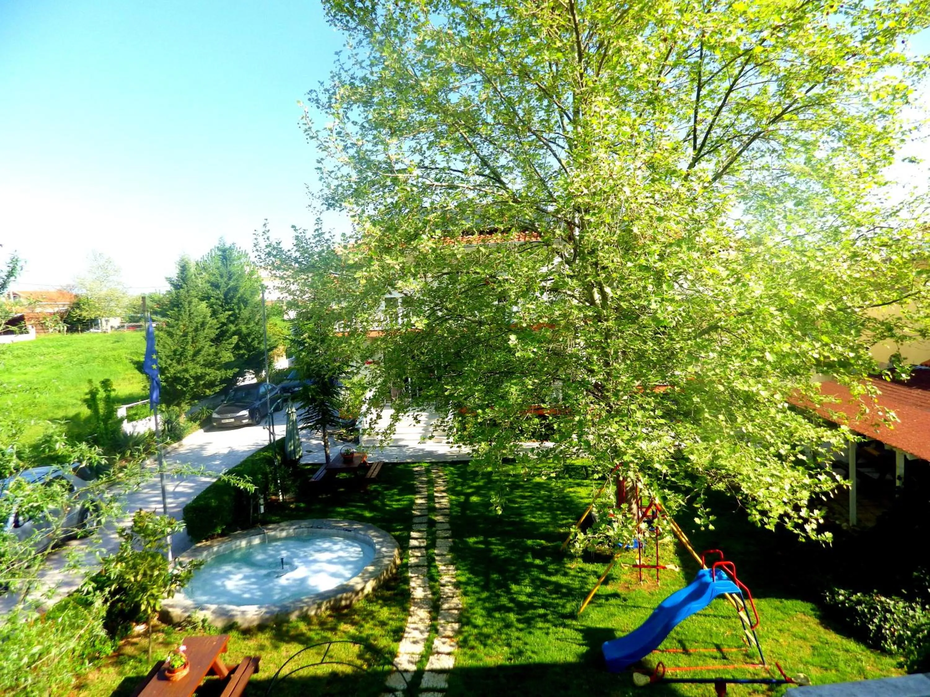 Facade/entrance in Estia