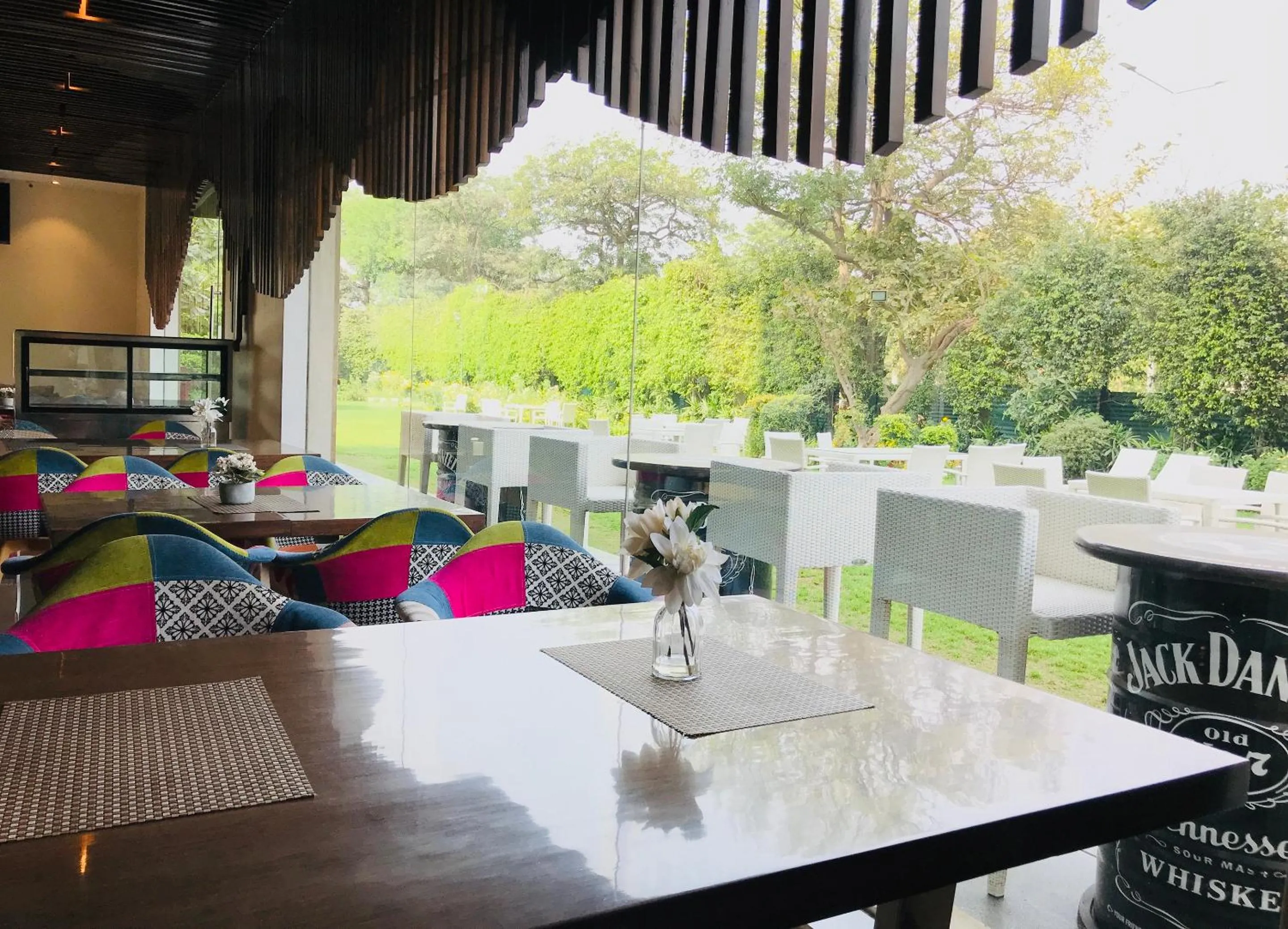 Restaurant/places to eat in Golden Tulip City Centre Gurgaon