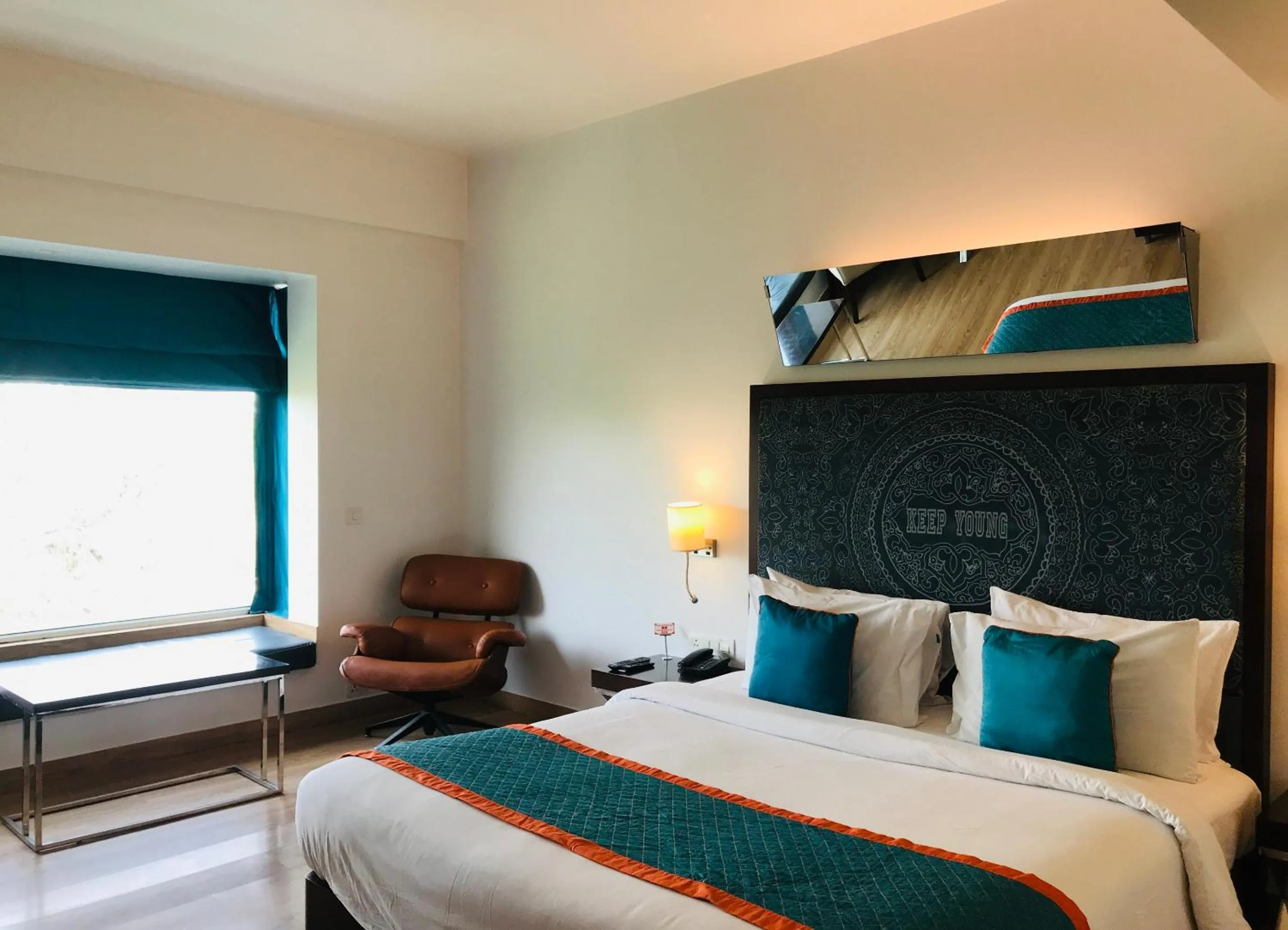 Bed in Golden Tulip City Centre Gurgaon