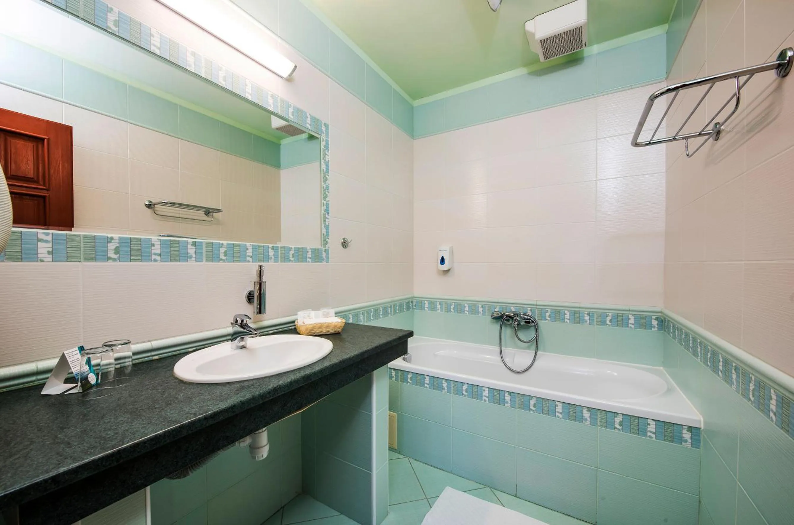 Bathroom in Hotel Polovnik