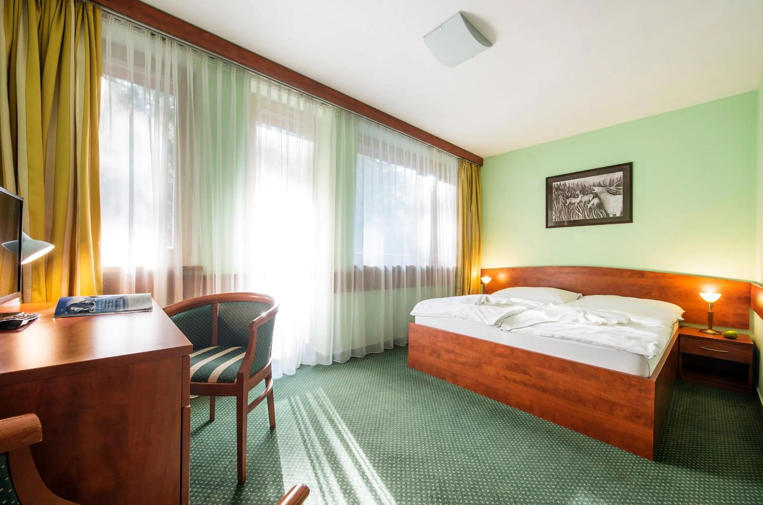 Photo of the whole room, Bed in Hotel Polovnik