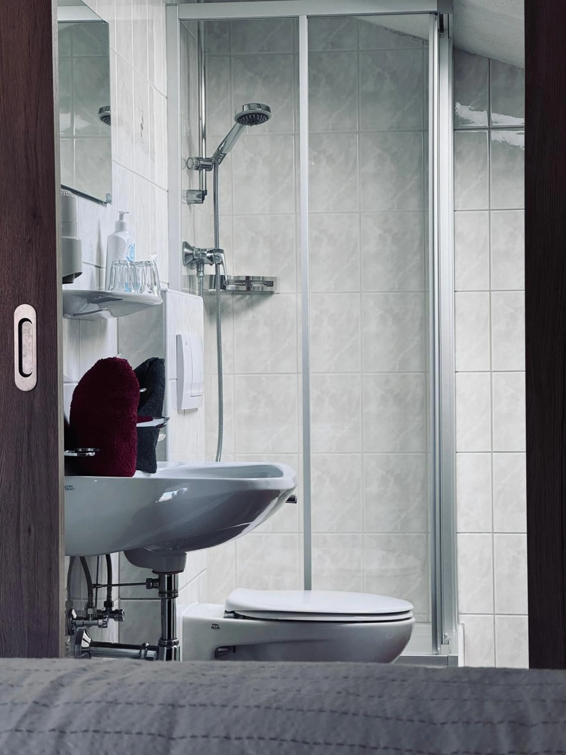 Shower in Haus Felsneck