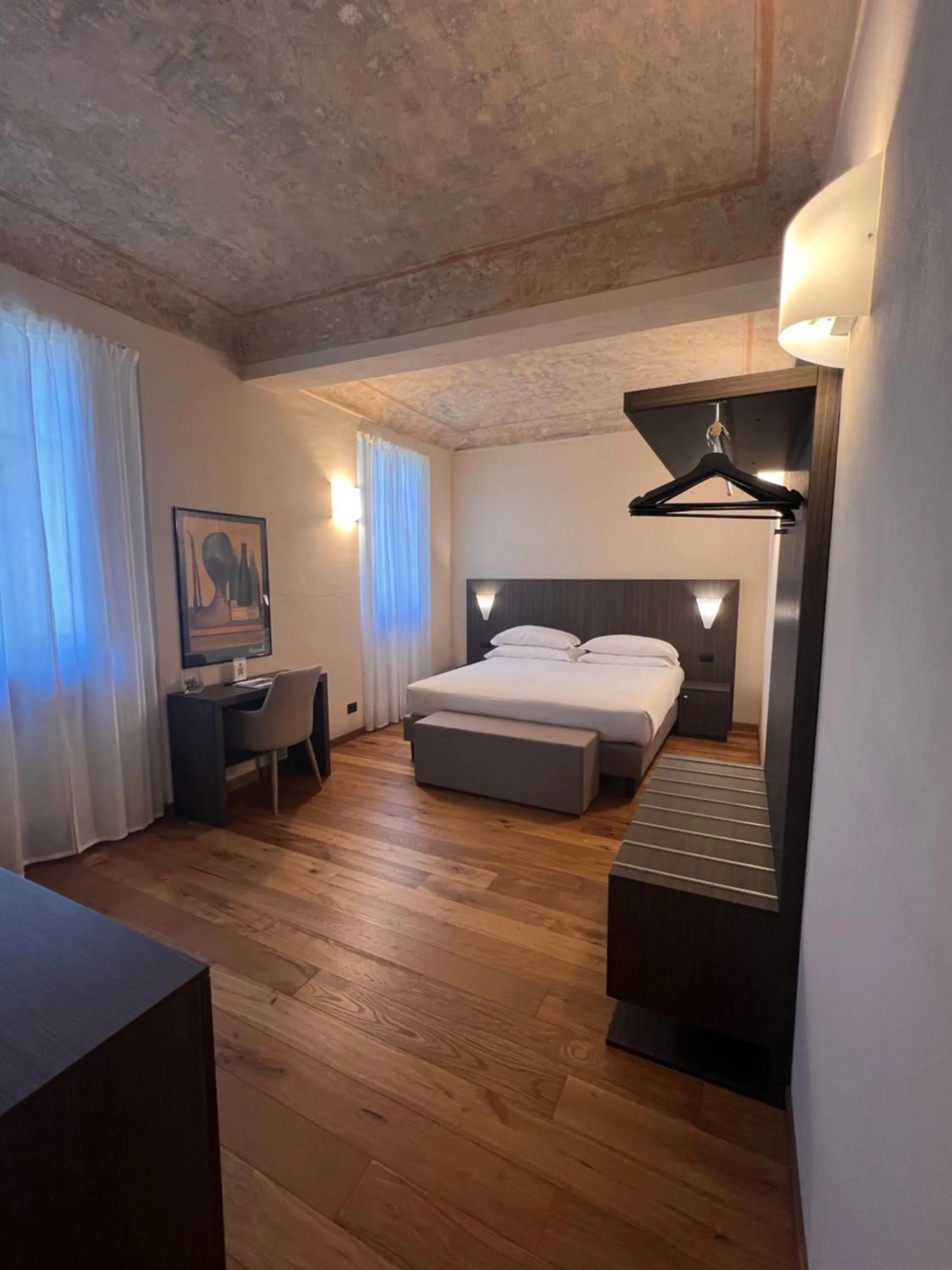 Photo of the whole room, Bed in Hotel Boutique Antiche Mura