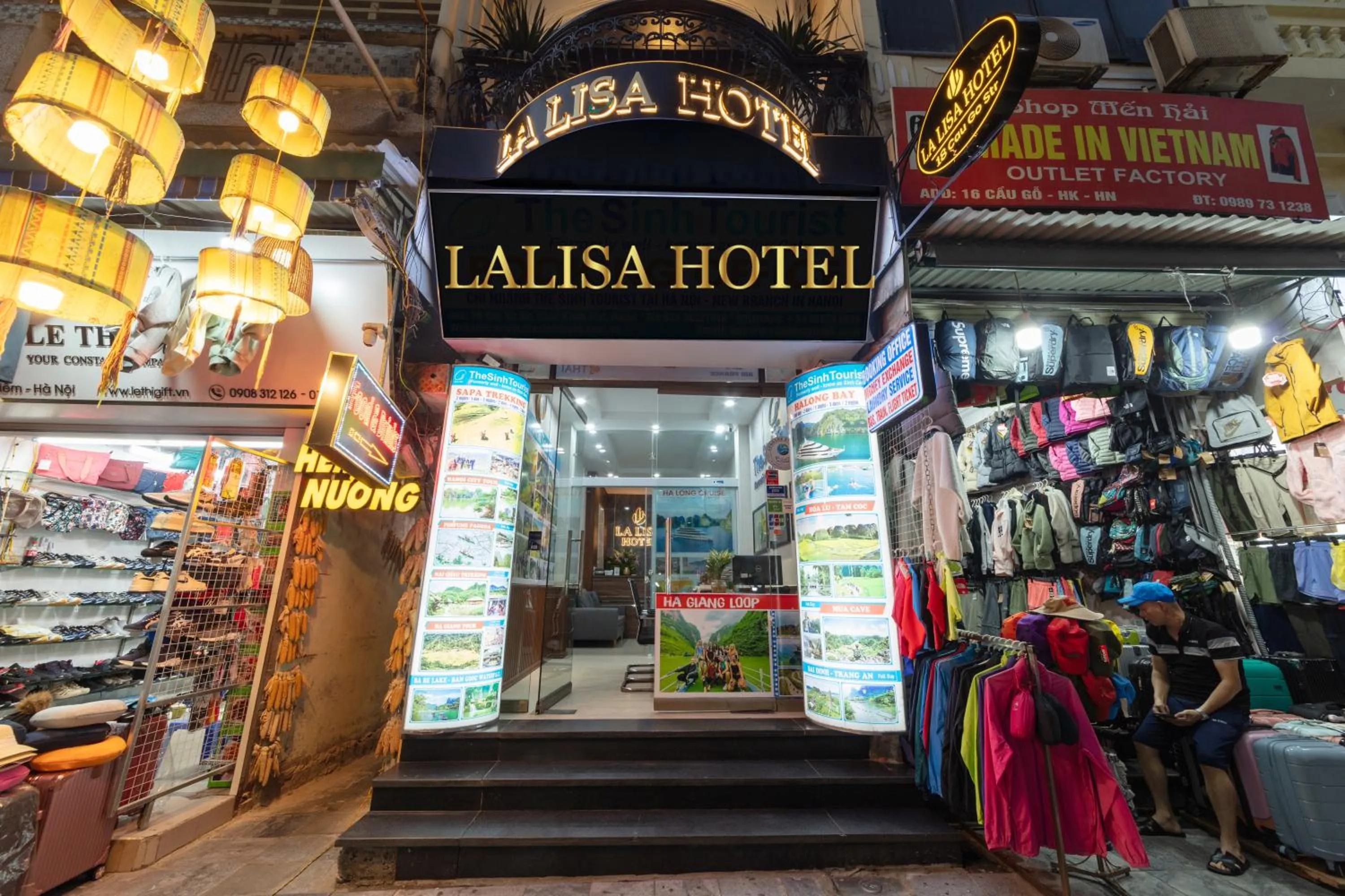 Property logo or sign in La Lisa Hotel