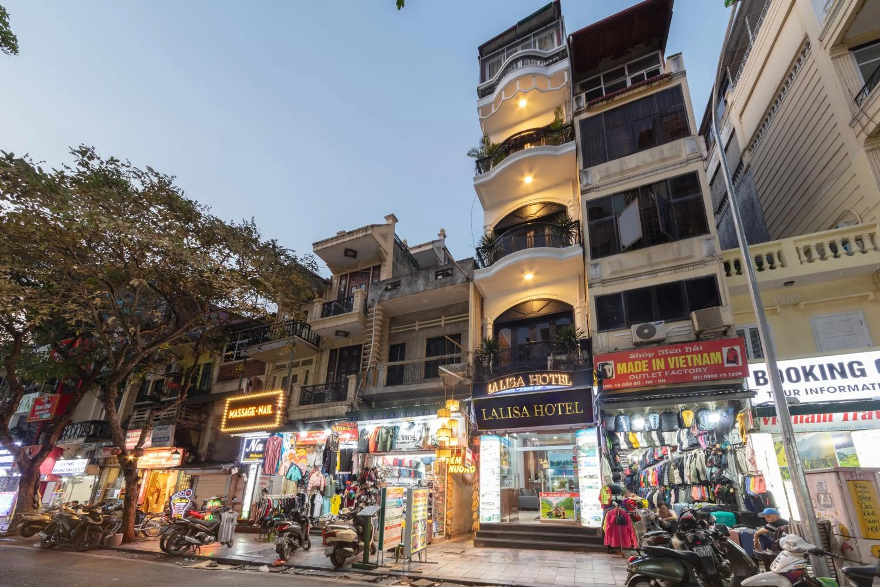 Property building in La Lisa Hotel