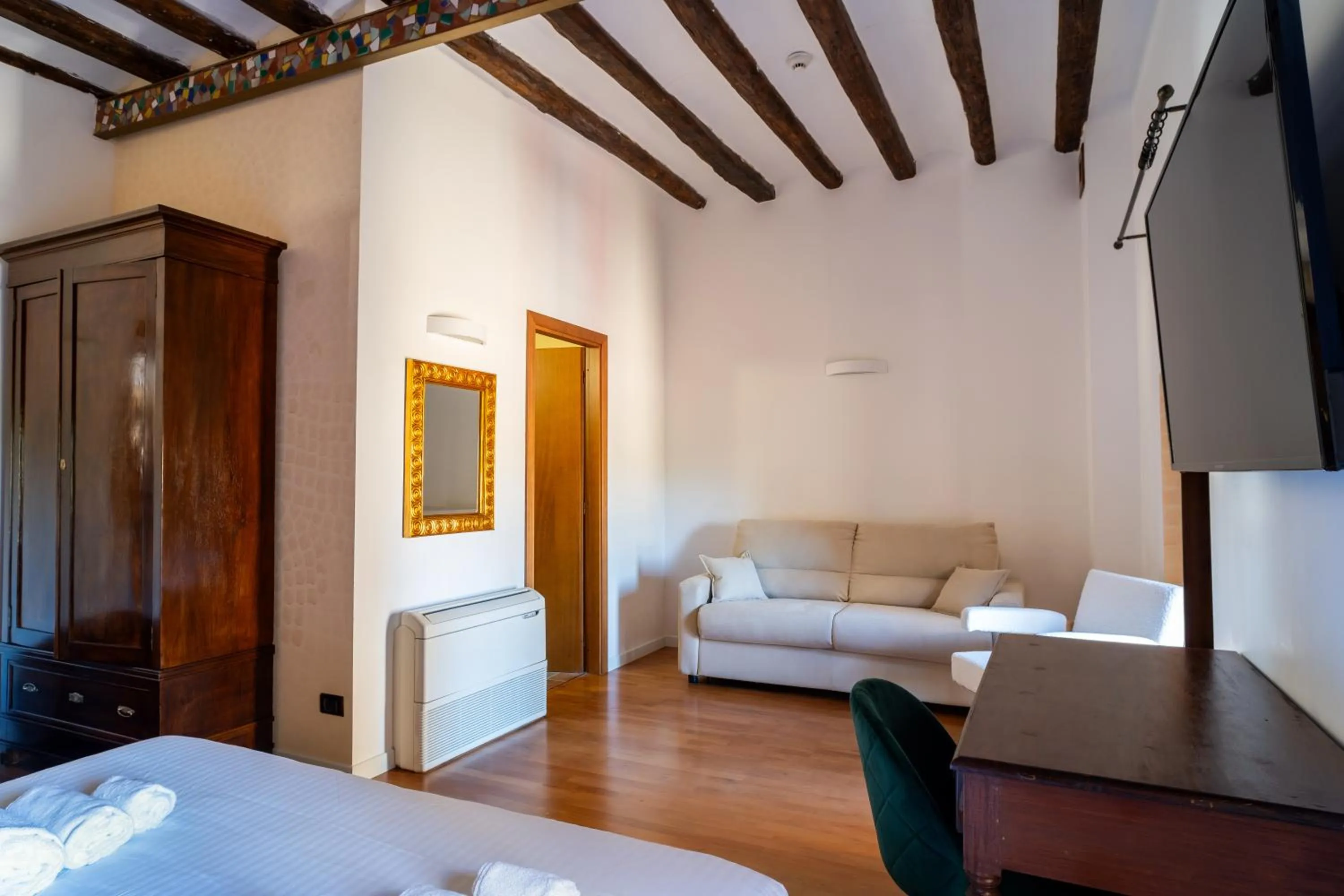 Bed in Grand Hotel La Batia