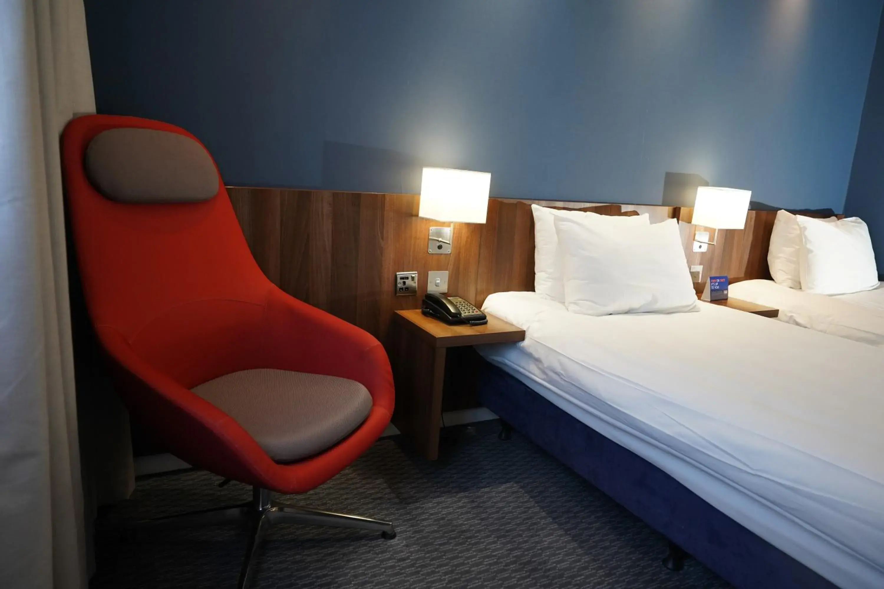 Standard Twin Room with Free Hot Breakfast in Holiday Inn Express Harlow by IHG Standard Twin Room with Free Hot Breakfast in Holiday Inn Express Harlow by IHG