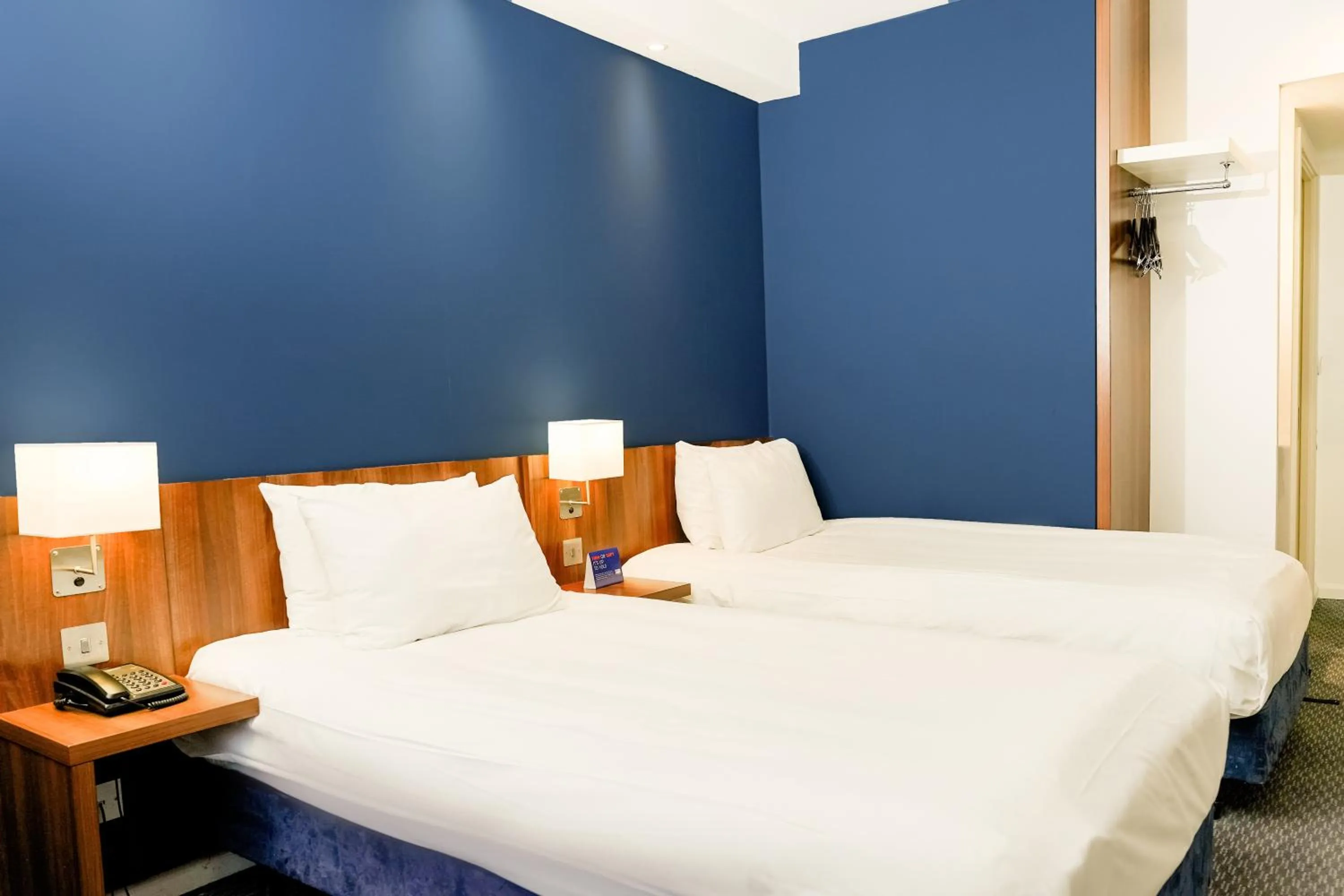 Bed in Holiday Inn Express Harlow by IHG