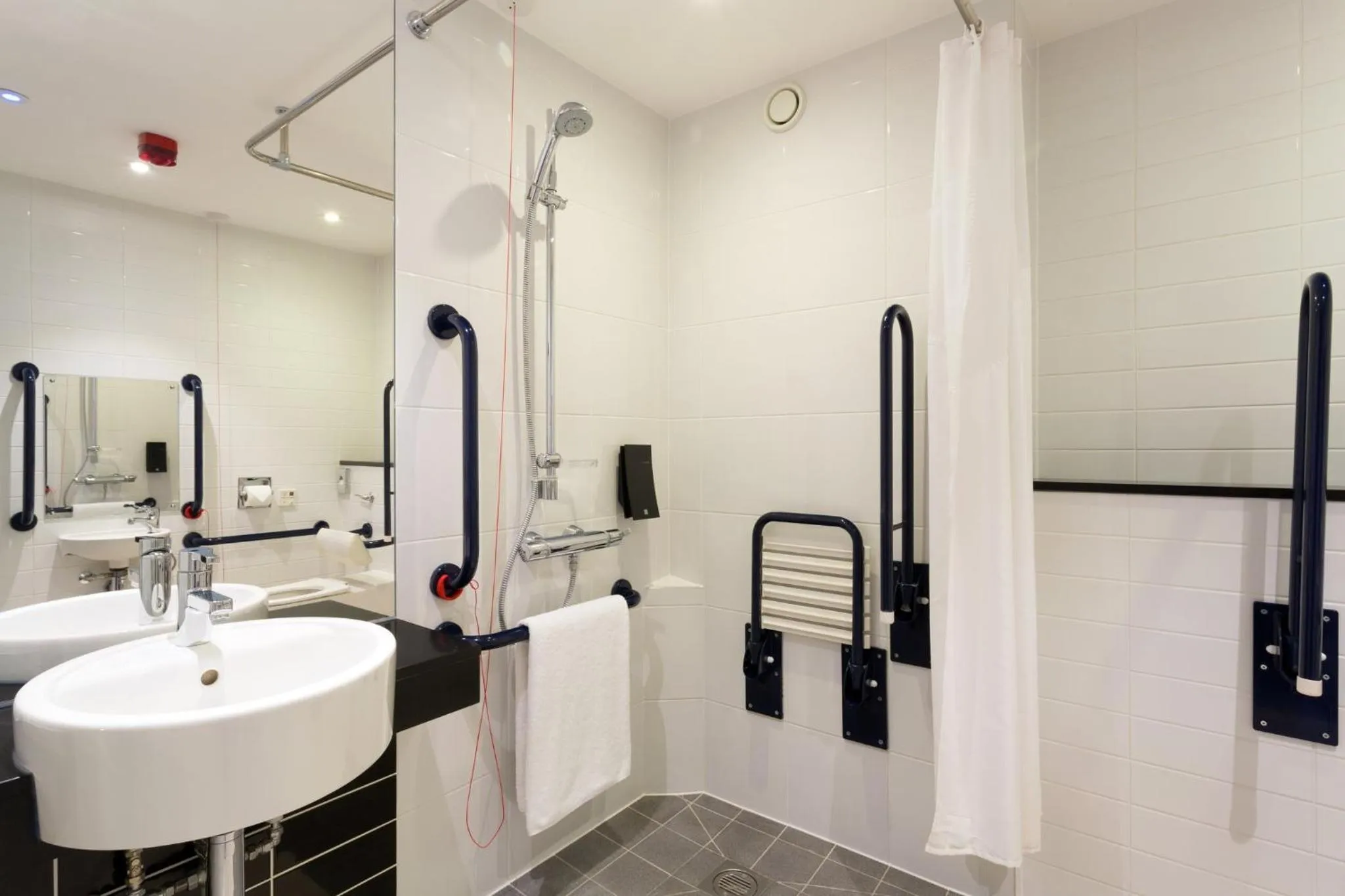 Bathroom in Holiday Inn Express Harlow by IHG